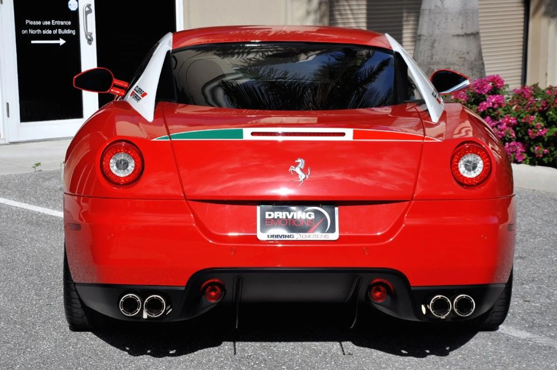 mph017_2389320211_13_p18_l_4d32d49096