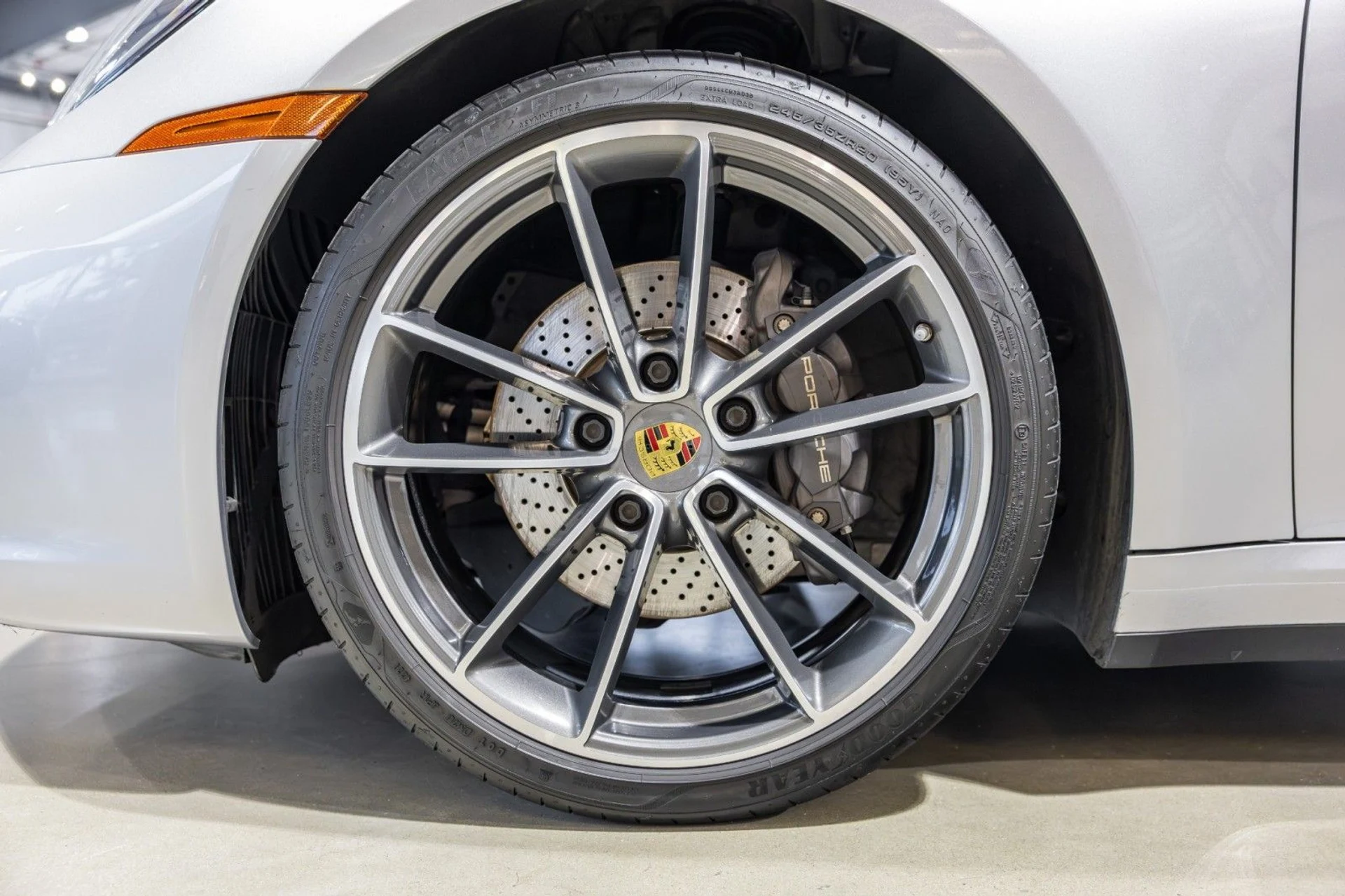 mph017_2389443252_c_A_1a2e2861f6