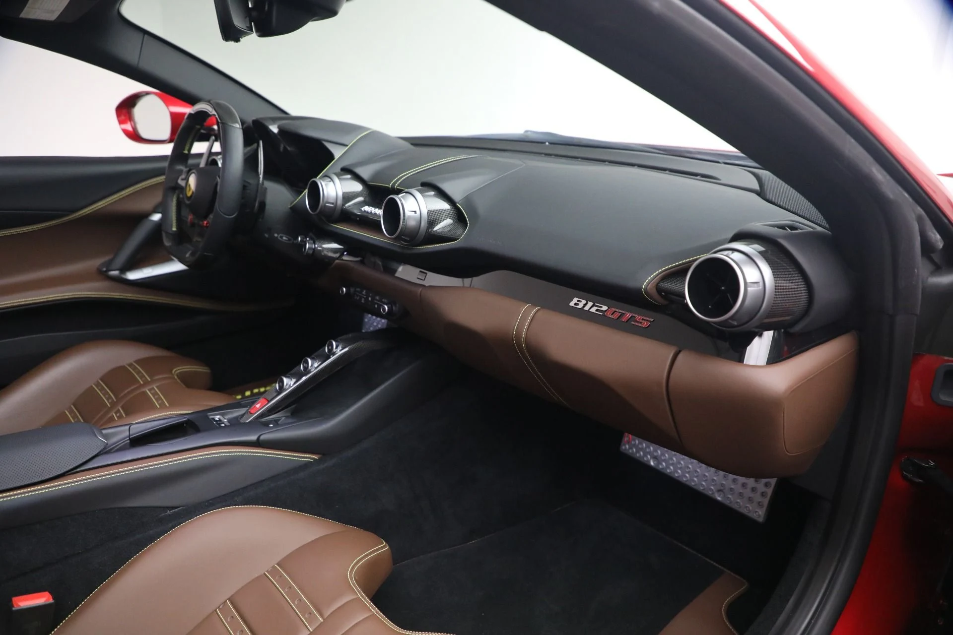 mph017_2392394901_Used_2022_Ferrari_812_GTS_1773688450_d5bc29dad9