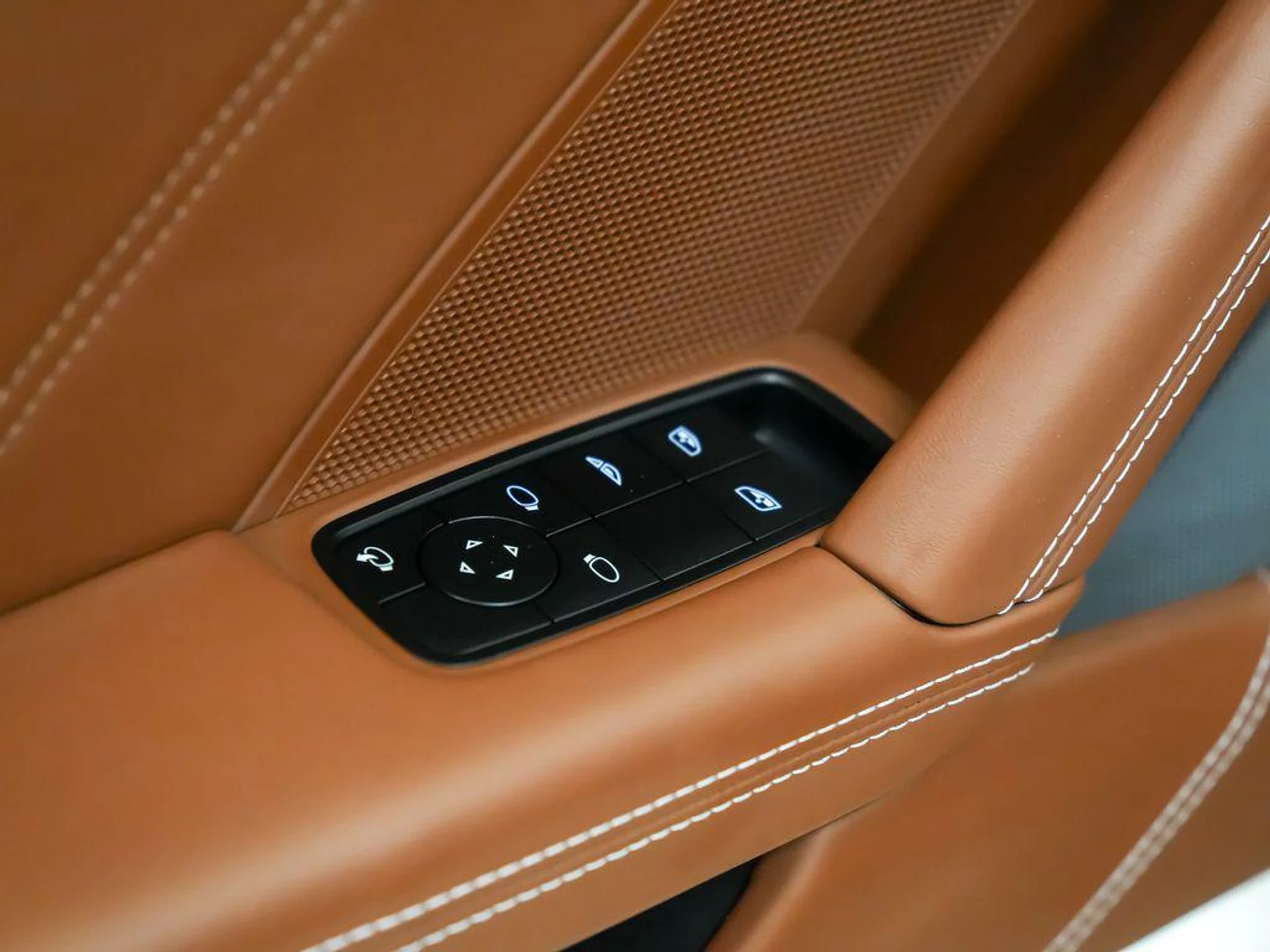 mph017_2395035522_rmo_MU_Hj9_Hi_S7_Hqtet_KT_8x_A_Pj_L_Bs_1ec9bb537a