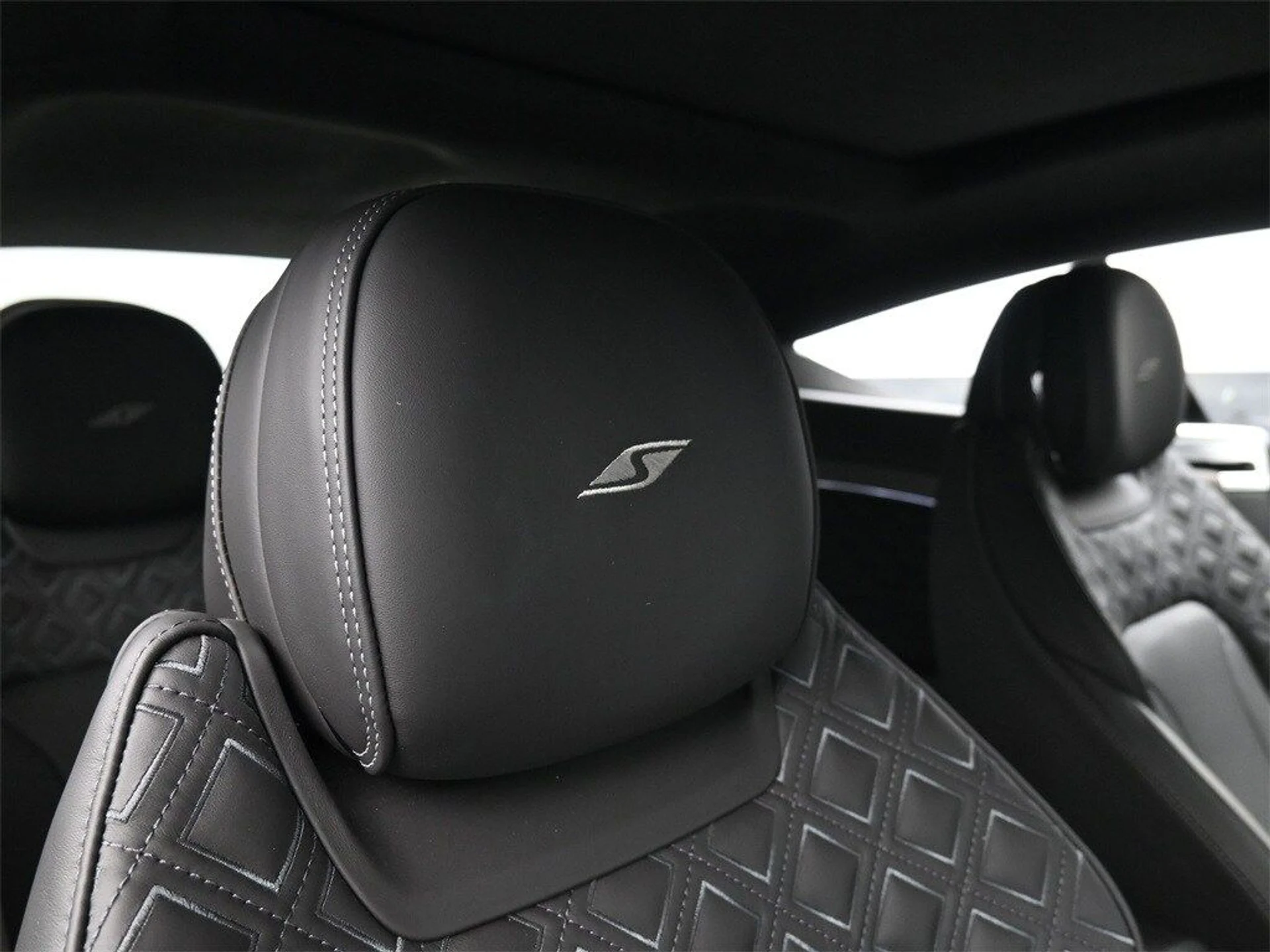 mph017_2401395938_83c02a850d66012138aad688b8f3cb61x_55e84b20f3