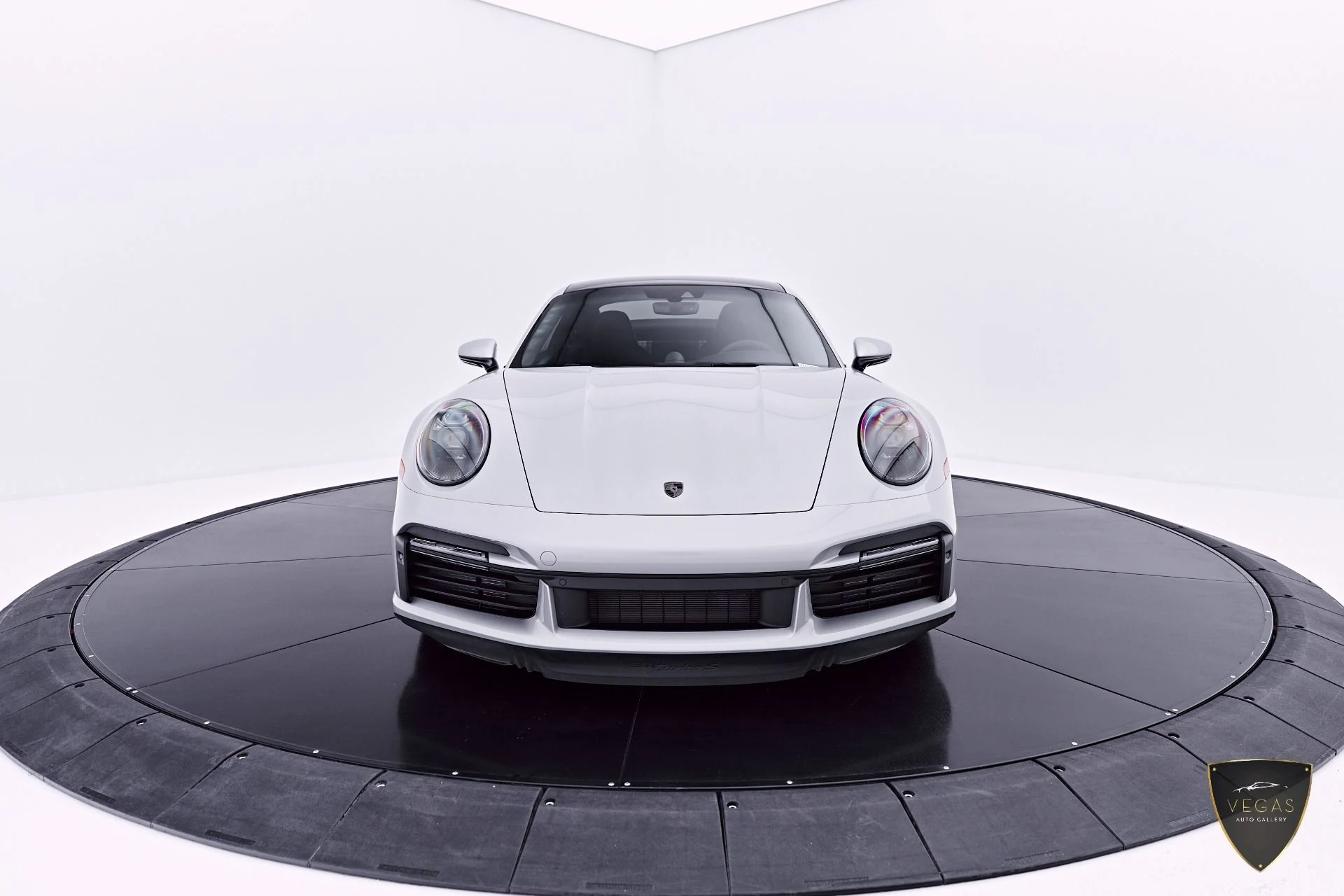 mph017_2401532705_Used_2025_Porsche_911_Turbo_50_1782521919_2d7682ac34