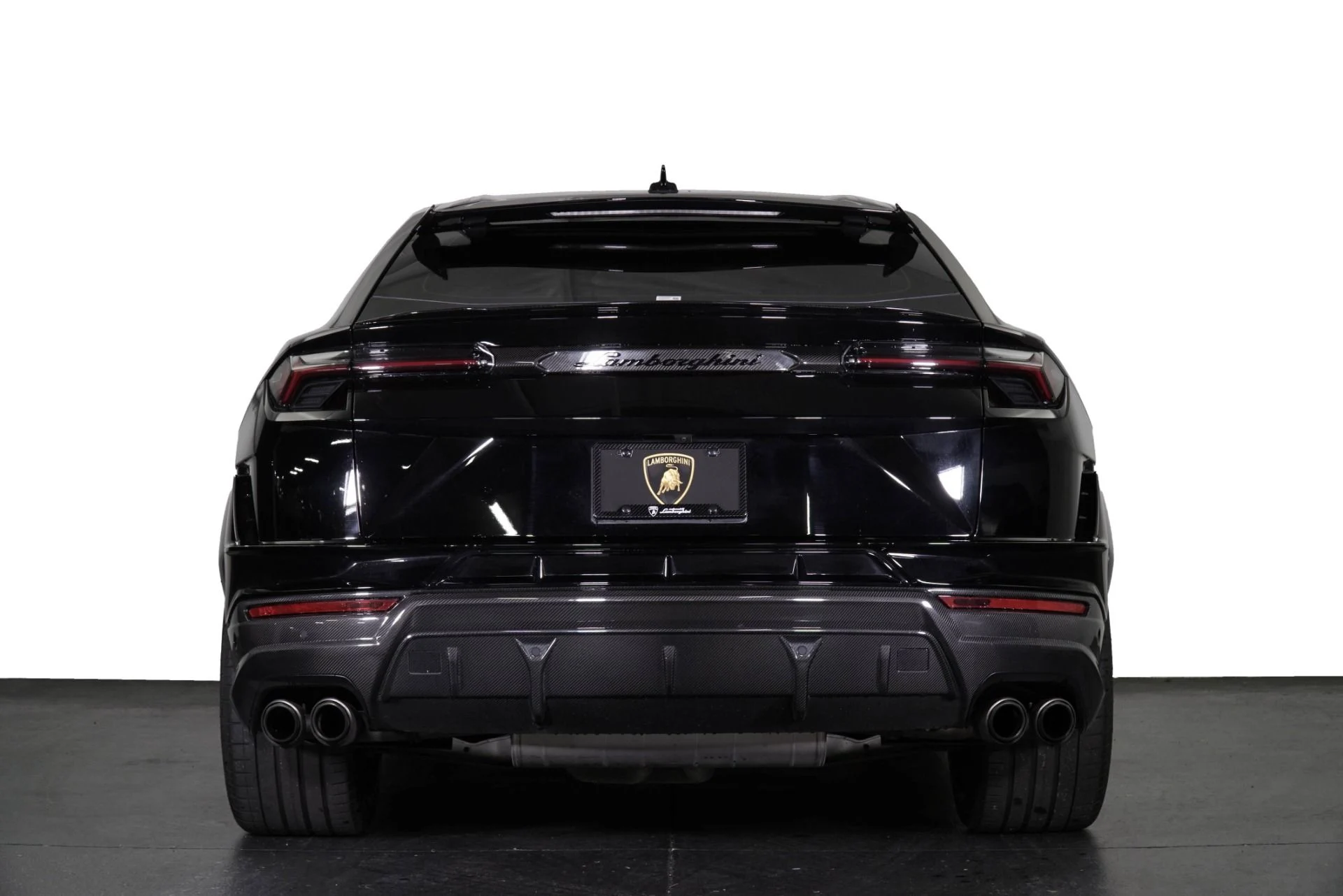 mph017_2401561285_Used_2023_Lamborghini_Urus_Performante_1765384929_7e8c4c1c7f