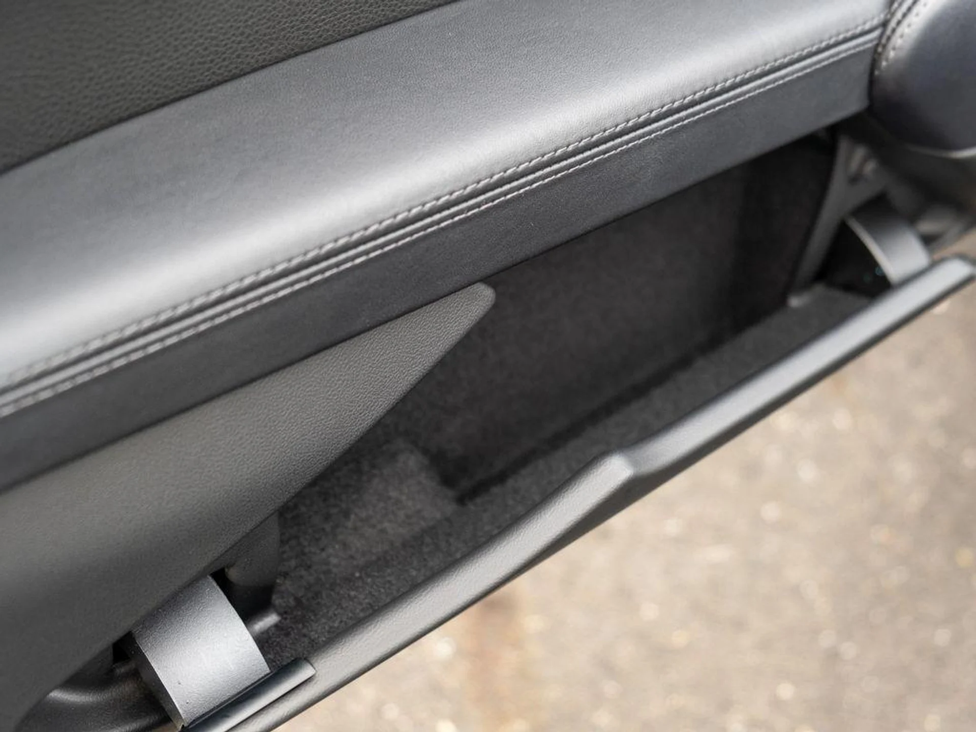 mph017_2401787953_JR_Ig_ZU_Vhqb_k0nb_Yh_Mtlpg_R_Ka0_dea248a00e