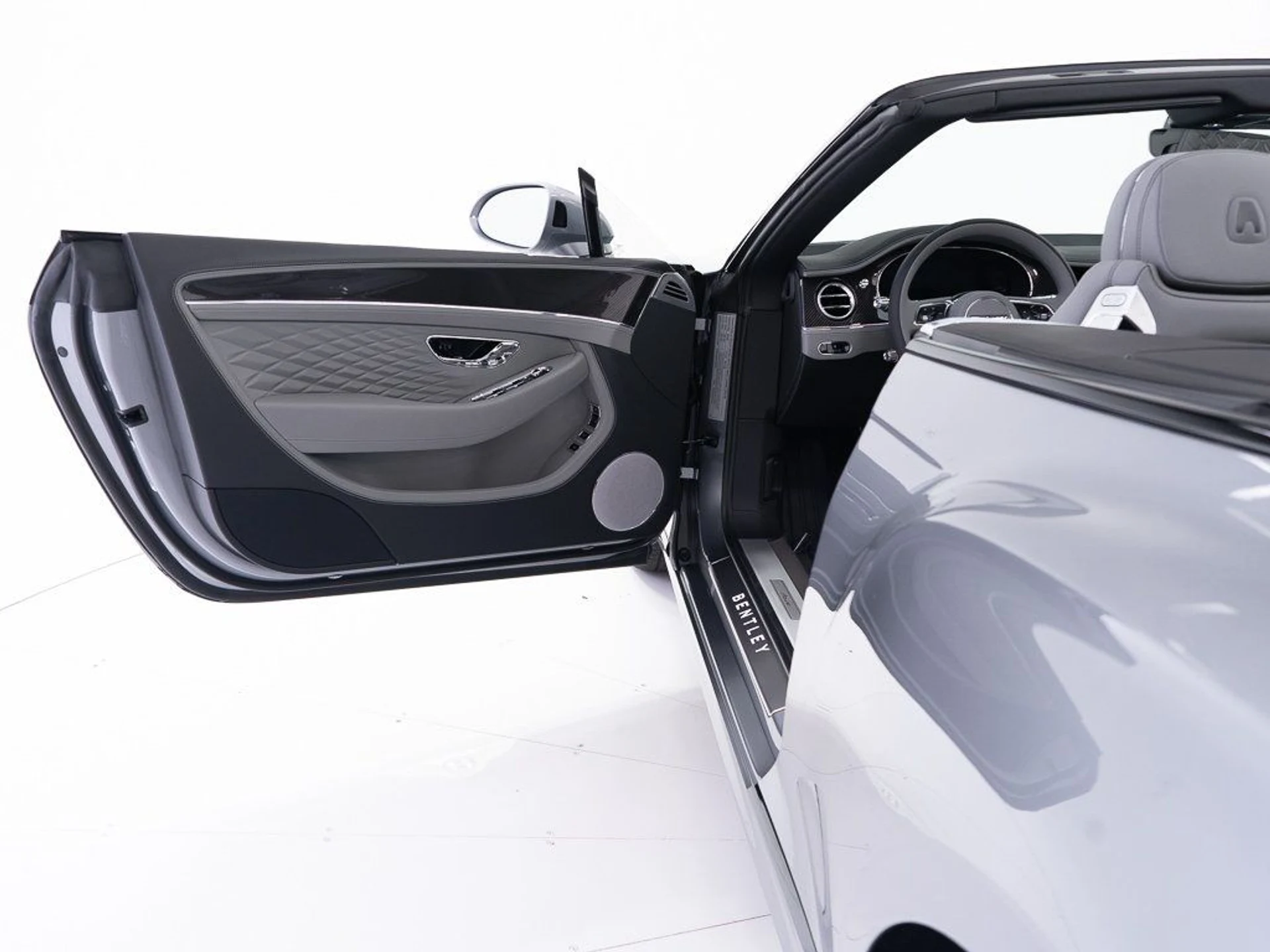 mph017_2402765240_d8b3a2d39cbd67886abf1917f7b8f14b_aaac0aeaa0