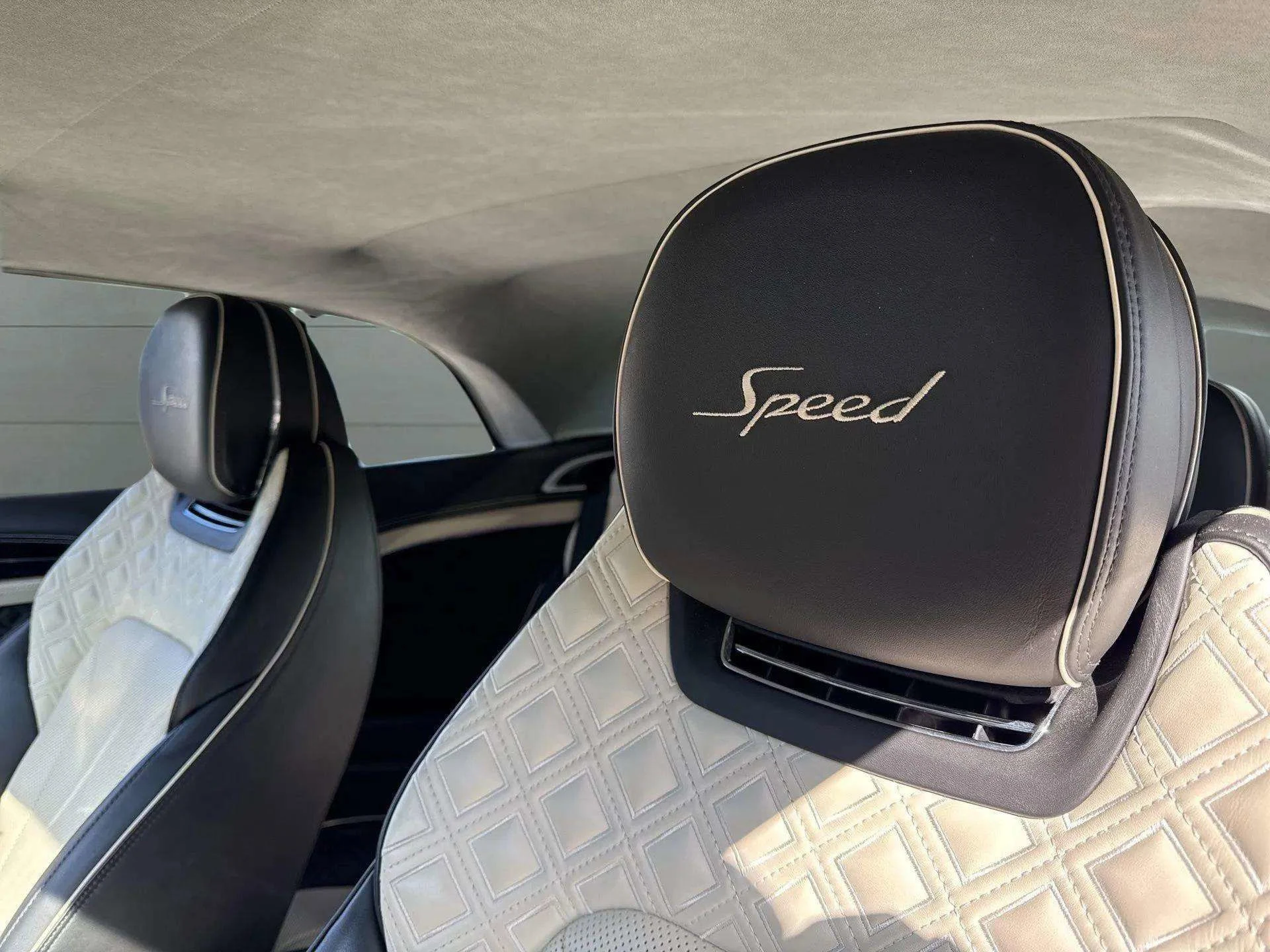 mph017_2403385748_c92c35181eac416caf5dbd61e7bbf2db_7496567bcb