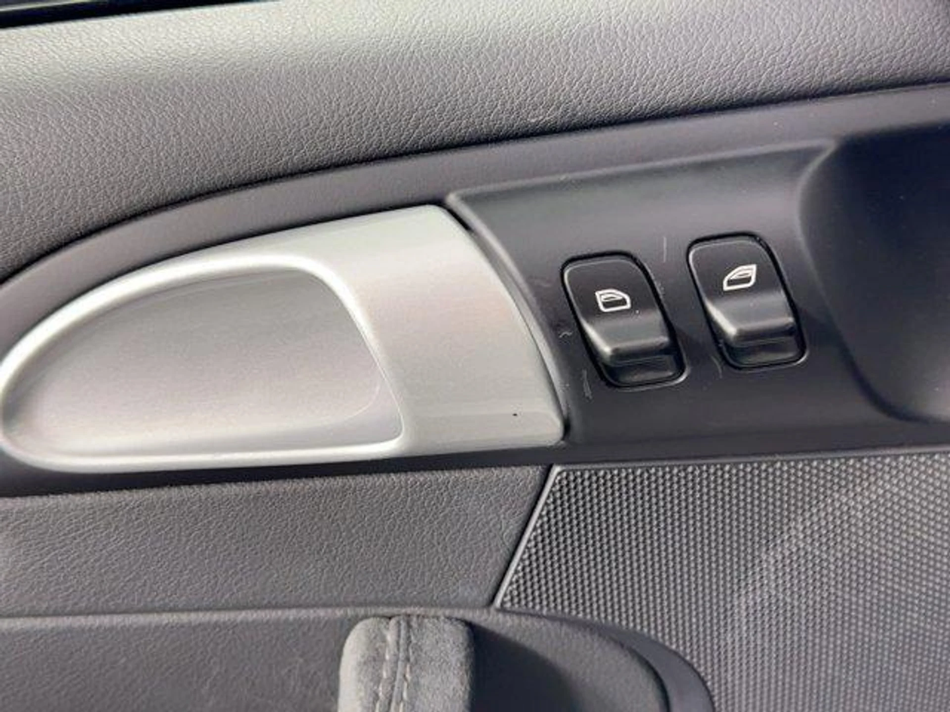 mph017_2409075240_Cn_SI_Ua_M_ywo75_J_Bh_Msicmo_RRV_7k_d8558e6499