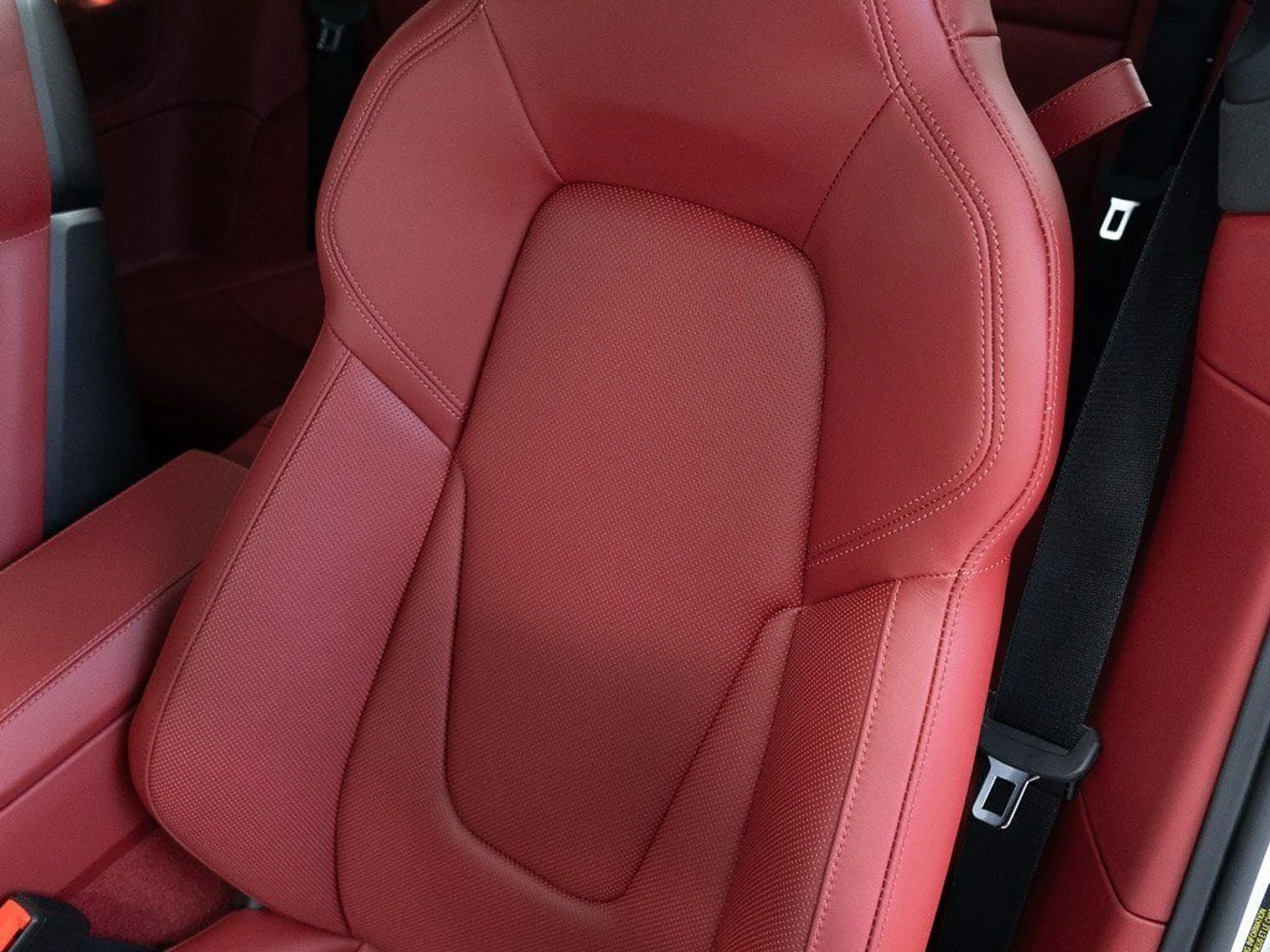 mph017_2410646562_9252cb221fa6fb57d0ed4a7904051d30_e696404836