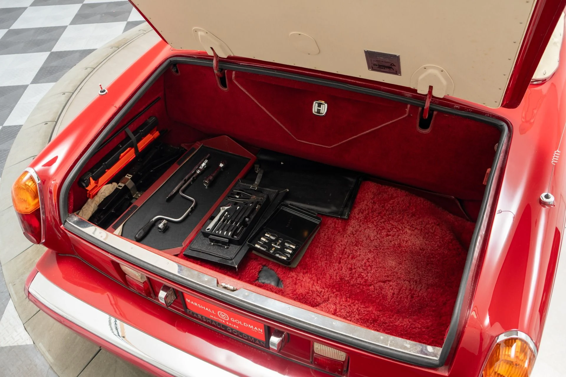 mph017_241280409_Used_1987_Rolls_Royce_Corniche_II_1780955693_e7753c2ead
