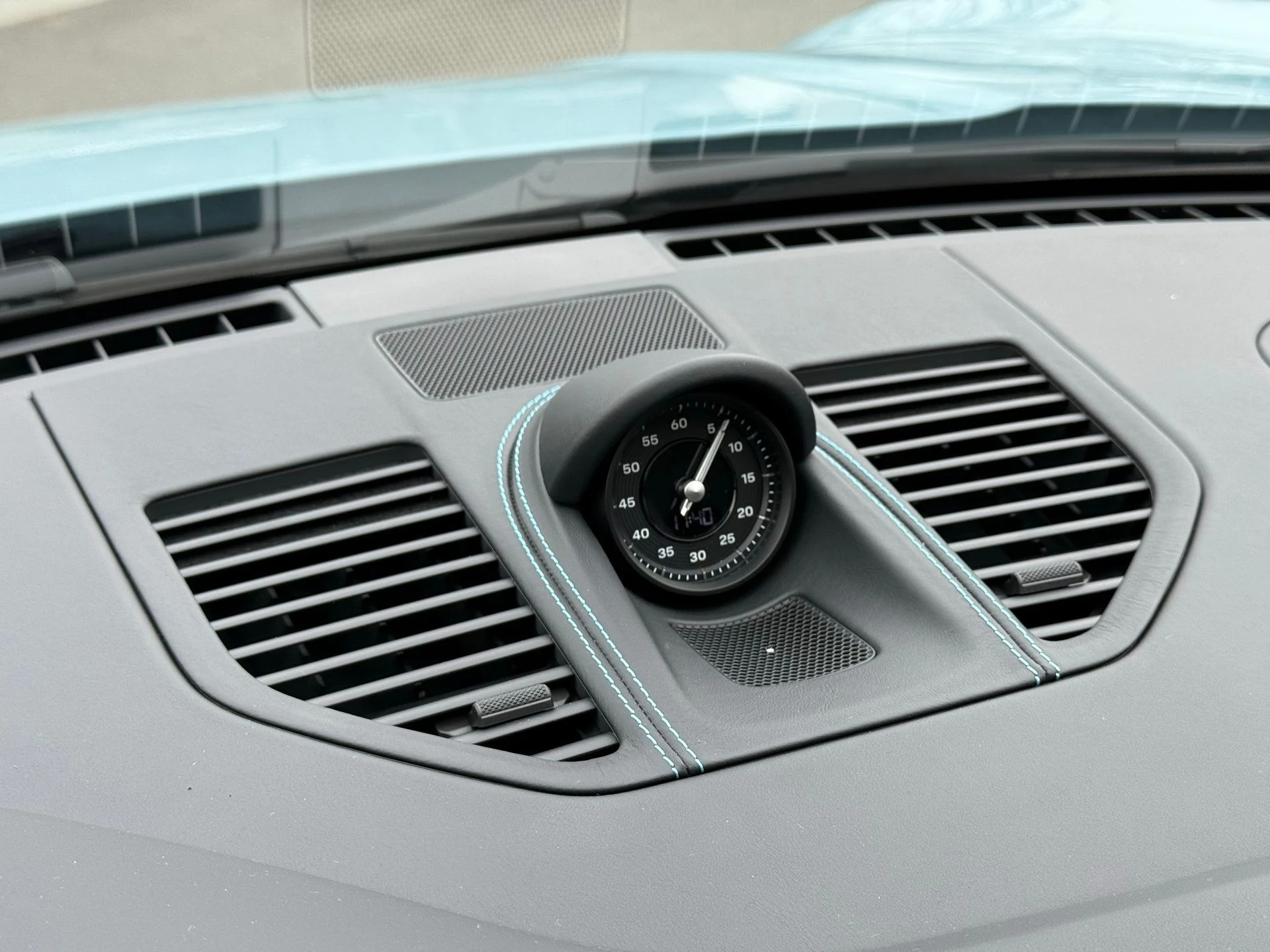 mph017_2416549134_0c0a86d45da7d8e16bd82f0c11be70d1_2fb151ff0e