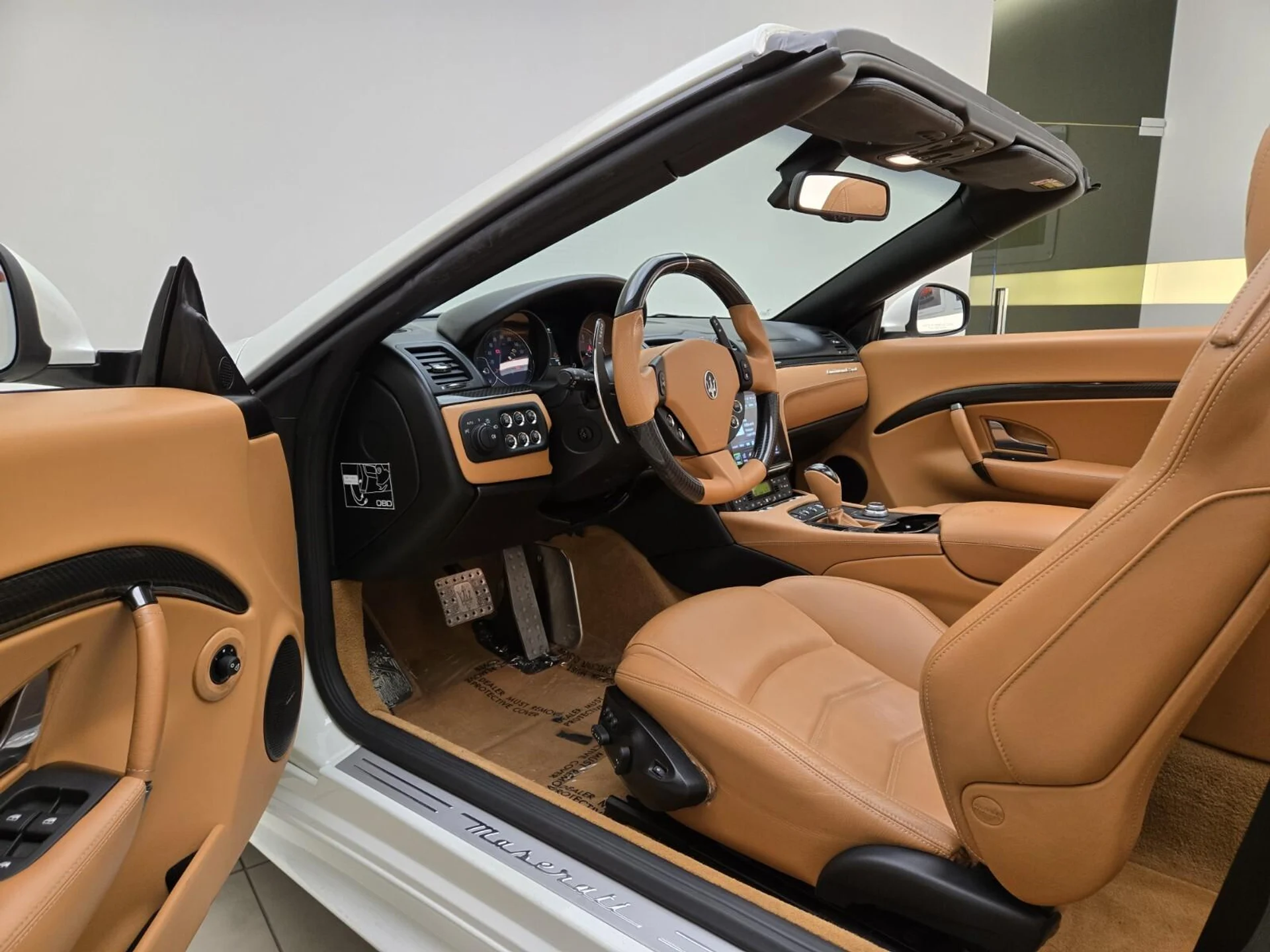 mph017_2419129999_Used_2018_Maserati_Gran_Turismo_Sport_1759820245_62ab80dd0a