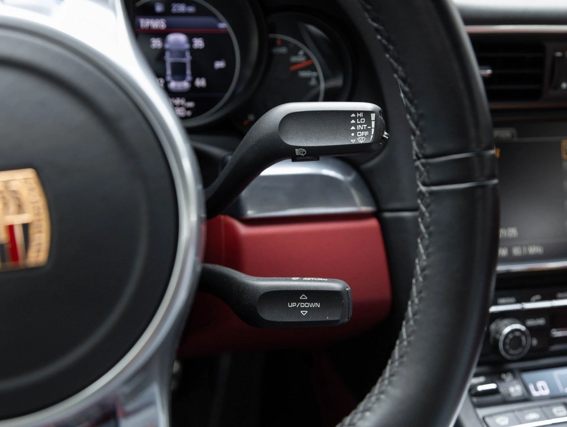 mph017_2420992788_18_b98c6f65b6