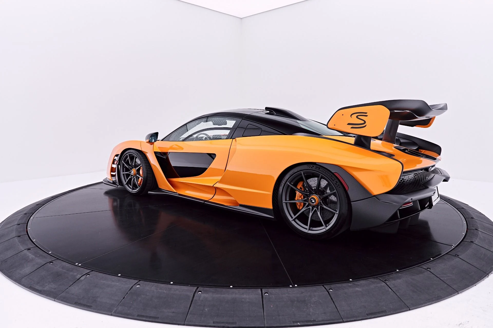 mph017_2423825740_Used_2019_Mc_Laren_Senna_1783960699_d371edba73