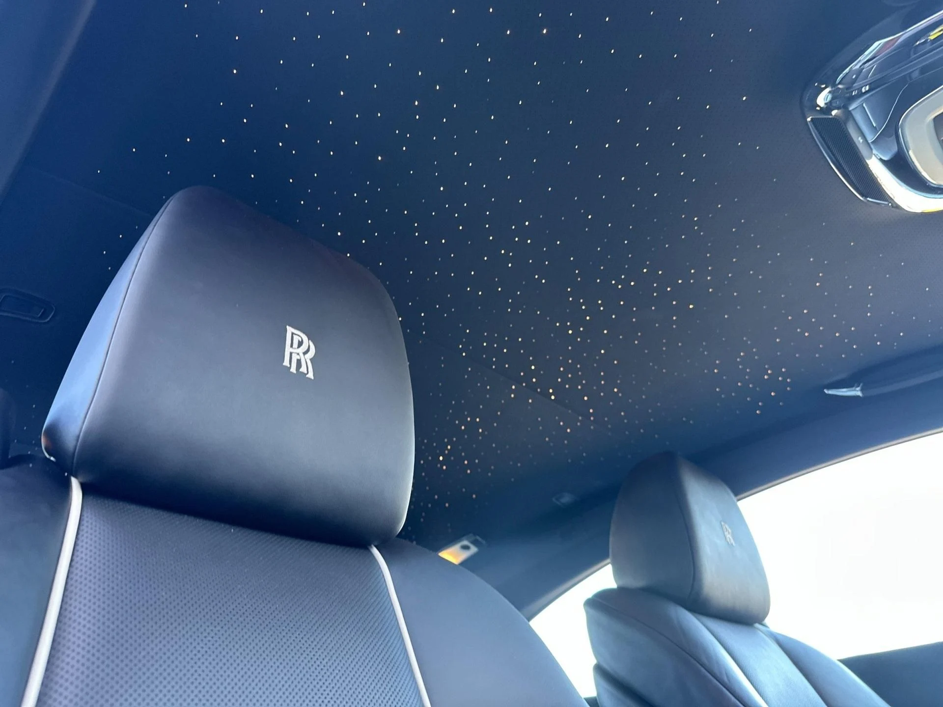 mph017_2425236906_Used_2016_Rolls_Royce_Wraith_1760001154_321a58e77e
