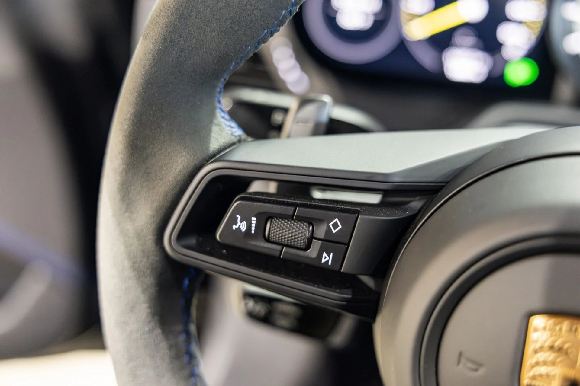 mph017_2444057517_Kw_d0328372c7