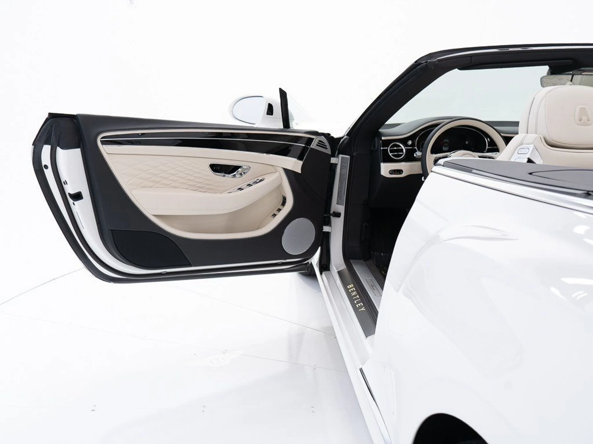 mph017_2450195054_d9eba0b85419917bb4e45d3ee2bfc83e_e4f36a48f8