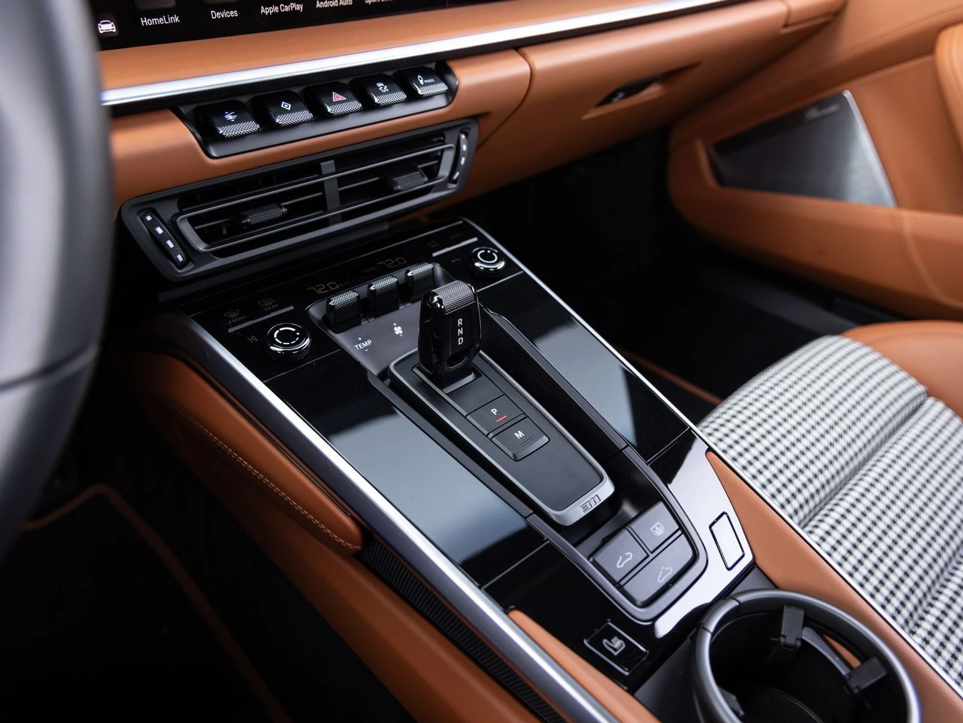 mph017_2450352313_18_091aa21afd