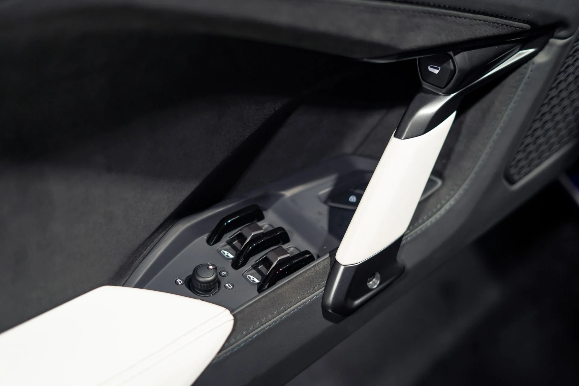 mph017_2451052124_Used_2026_Lamborghini_Temerario_Viola_Mithras_Ad_Personam_1783615399_0242026df7