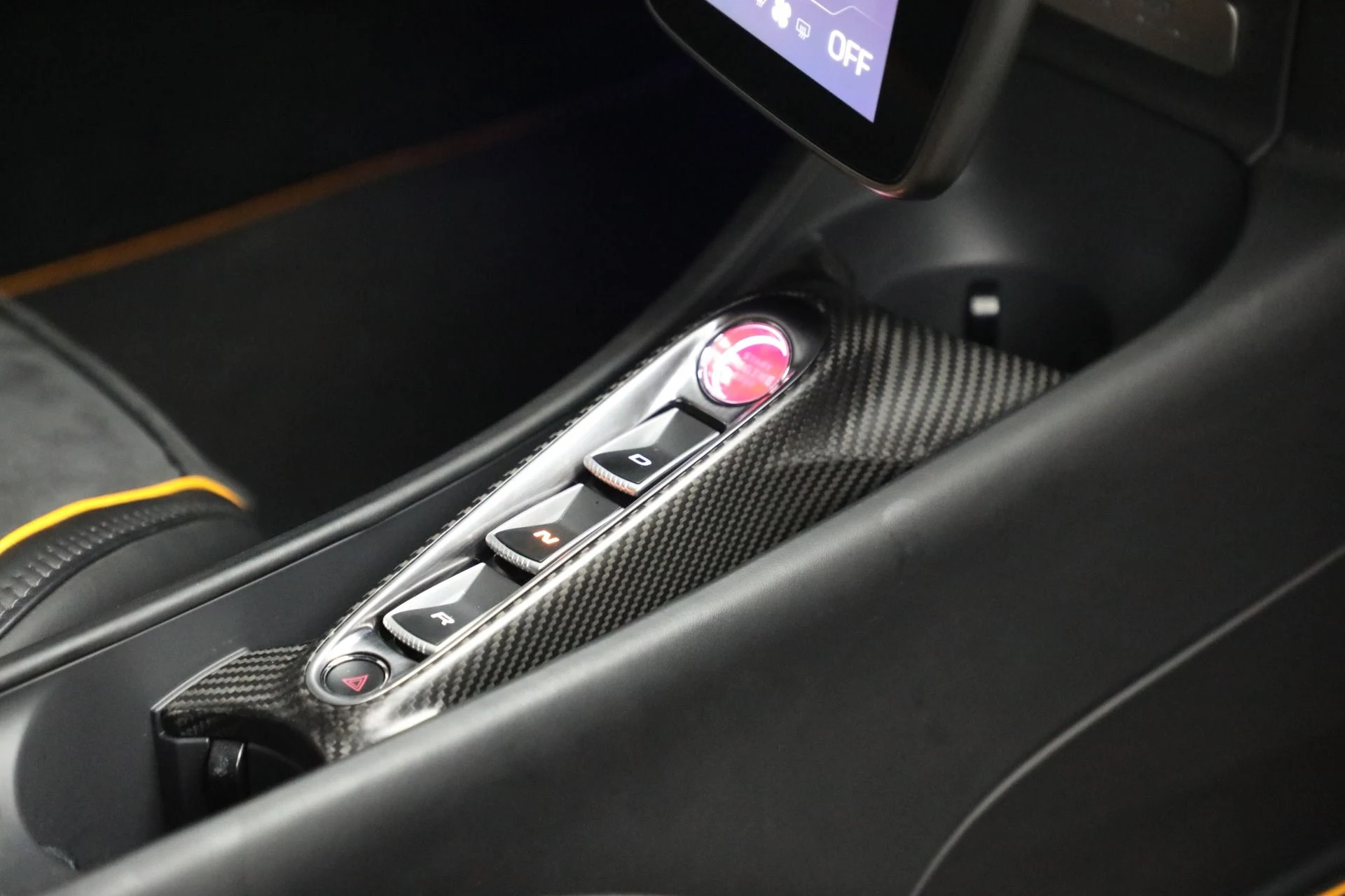 mph017_2451332549_Used_2023_Mc_Laren_Artura_Performance_39c350ada4