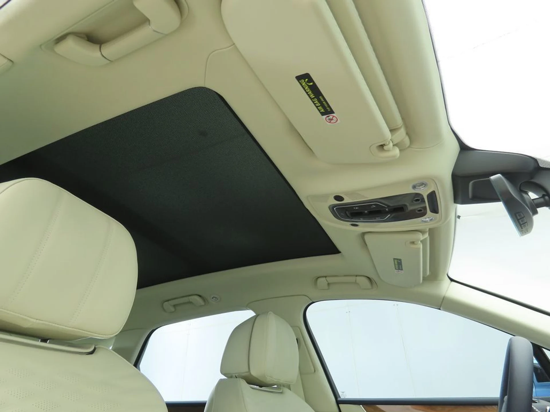mph017_2453106701_new_2025_bentley_bentayga_v8awd_8119_22909990_18_1024_15f0a134c1