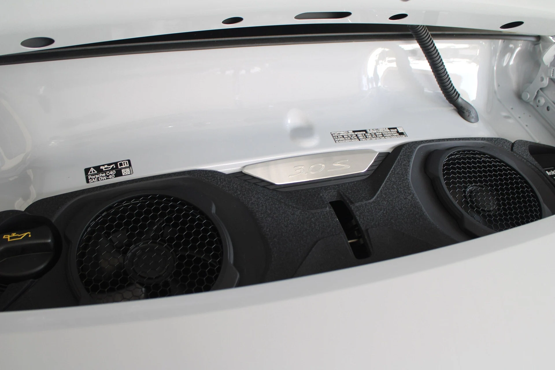 mph017_2460267038_9a357c2dce3a63b1d7f0d6b8f8372dcdx_977fddeb5e