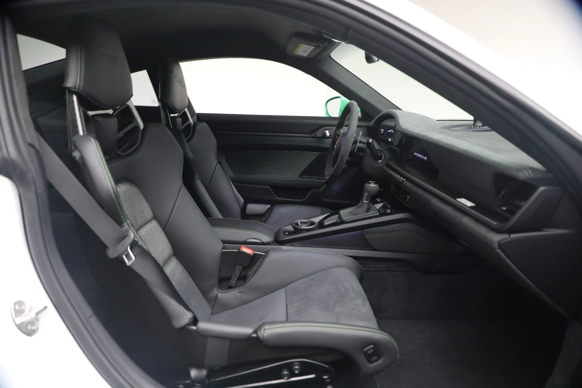 mph017_2462570461_Used_2023_Porsche_911_GT_3_RS_1772056175_19f3ec6e90