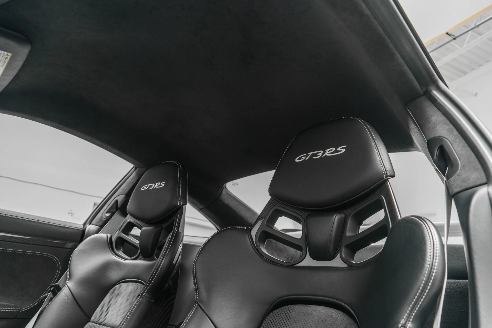 mph017_2465792056_Used_2019_Porsche_911_GT_3_RS_Carbon_Ceramic_Brakes_Carbon_Fiber_Seats_1769460443_0f66093f06