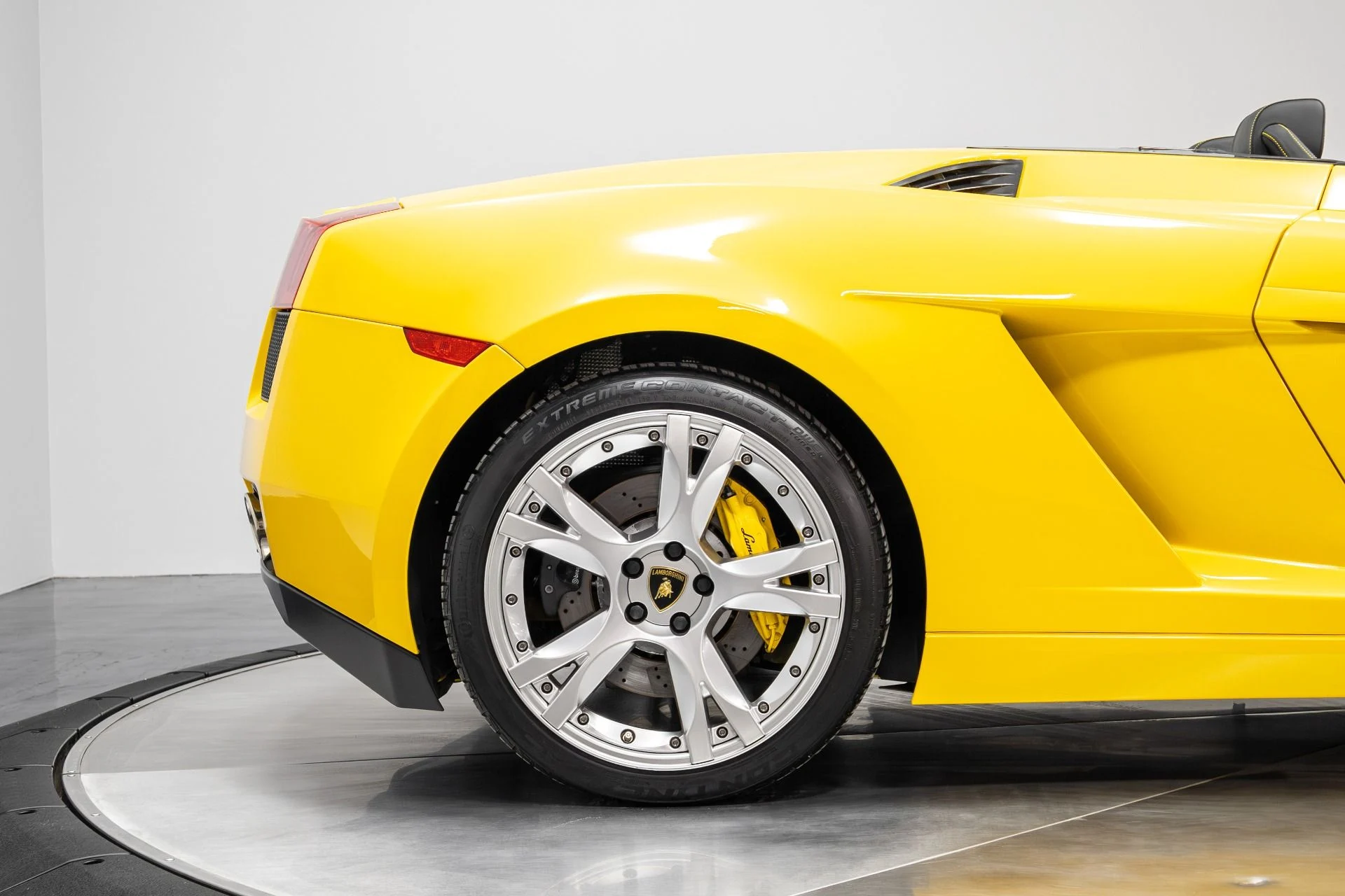 mph017_2470519968_Used_2007_Lamborghini_Gallardo_Spyder_1766529333_ef03b47b80