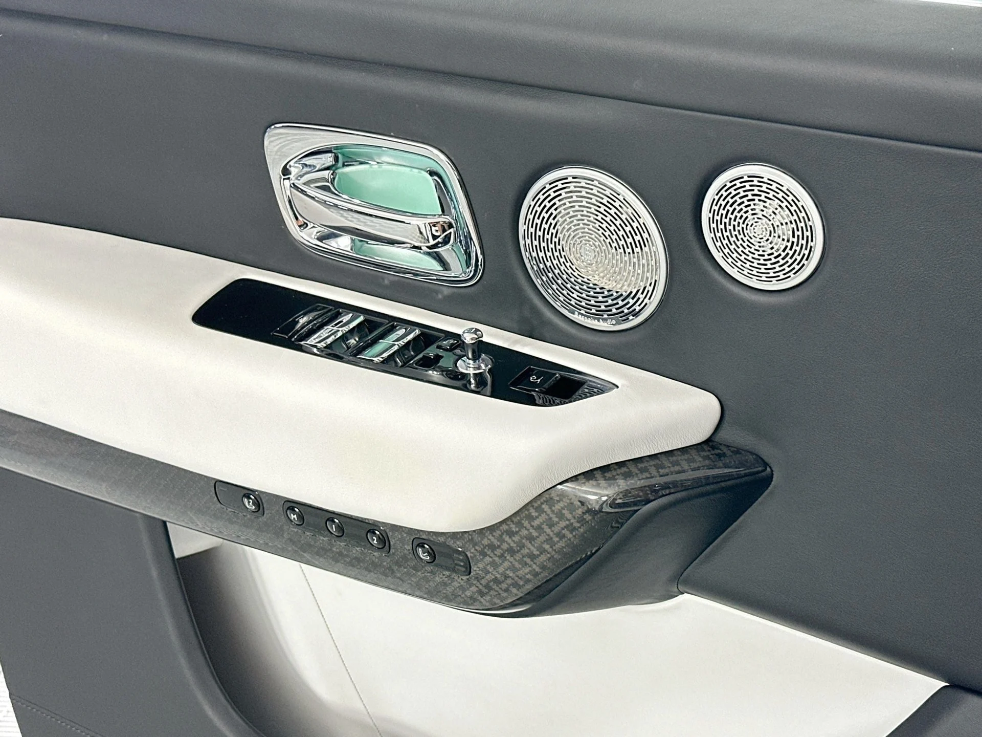 mph017_2473423353_18_959e0876c1