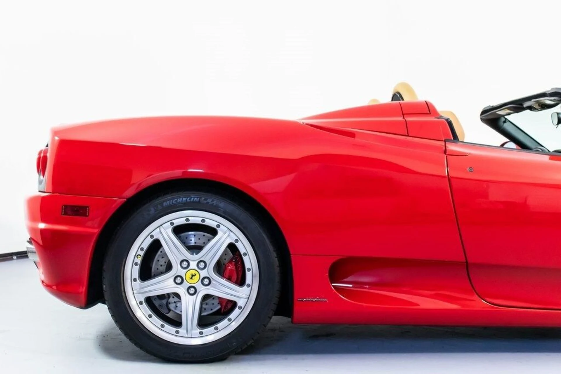 mph017_2477291520_a00ba98c4a1cf048baa601e264e34764x_5075cdd5d6