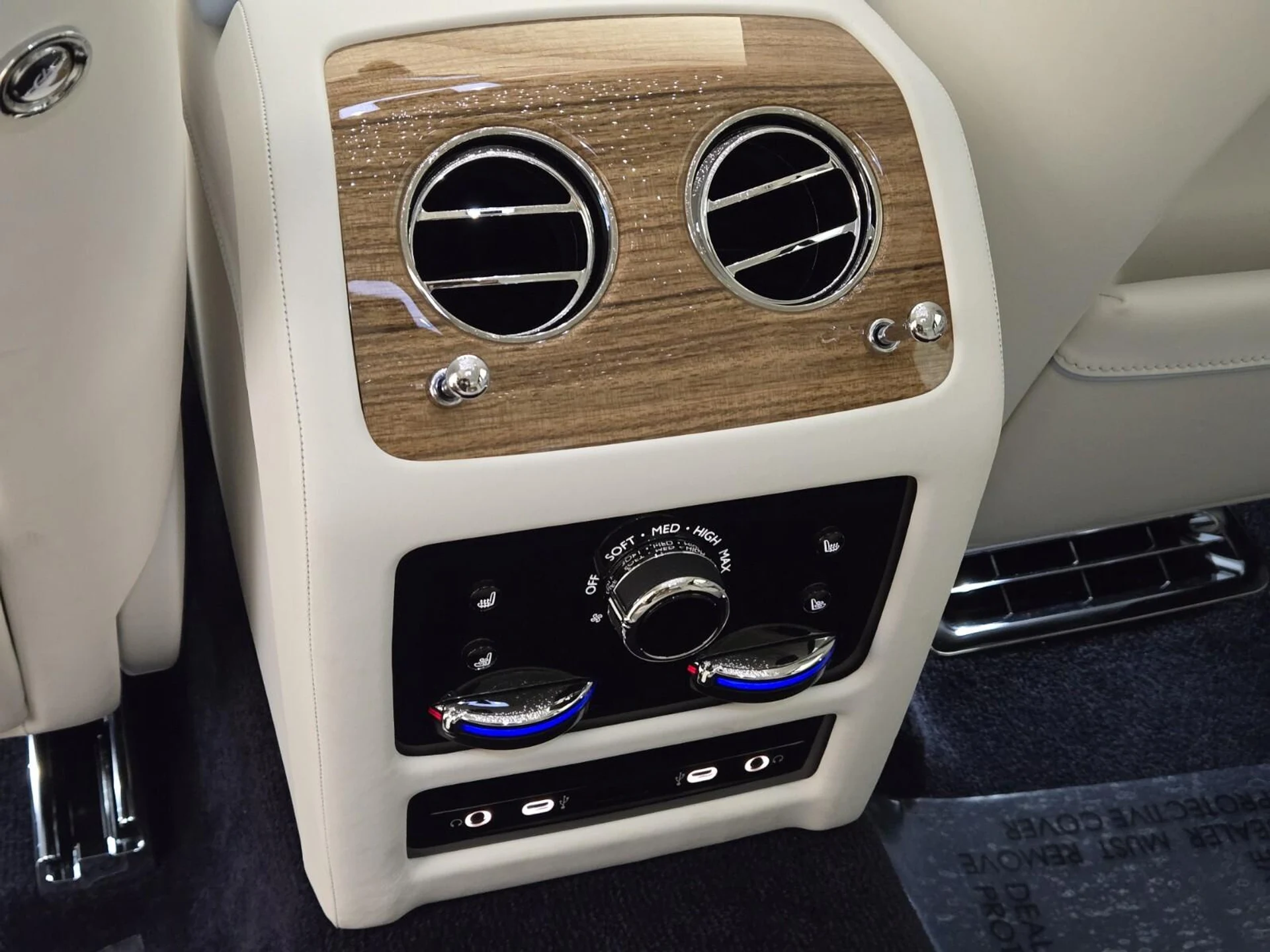 mph017_2480988912_Used_2025_Rolls_Royce_Ghost_1769583061_88022e244a