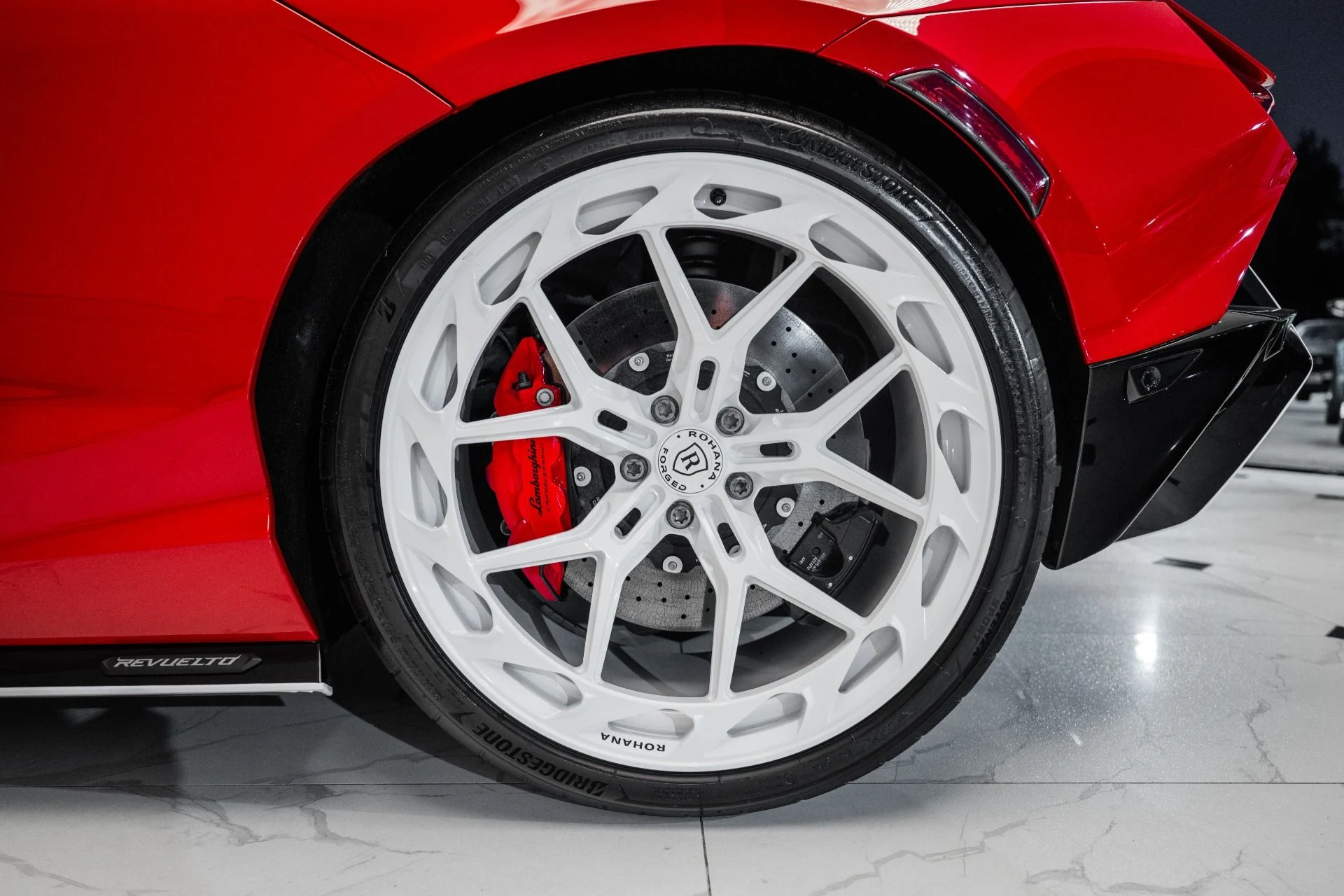 mph017_2481303297_Used_2024_Lamborghini_Revuelto_1754711013_244a1539be