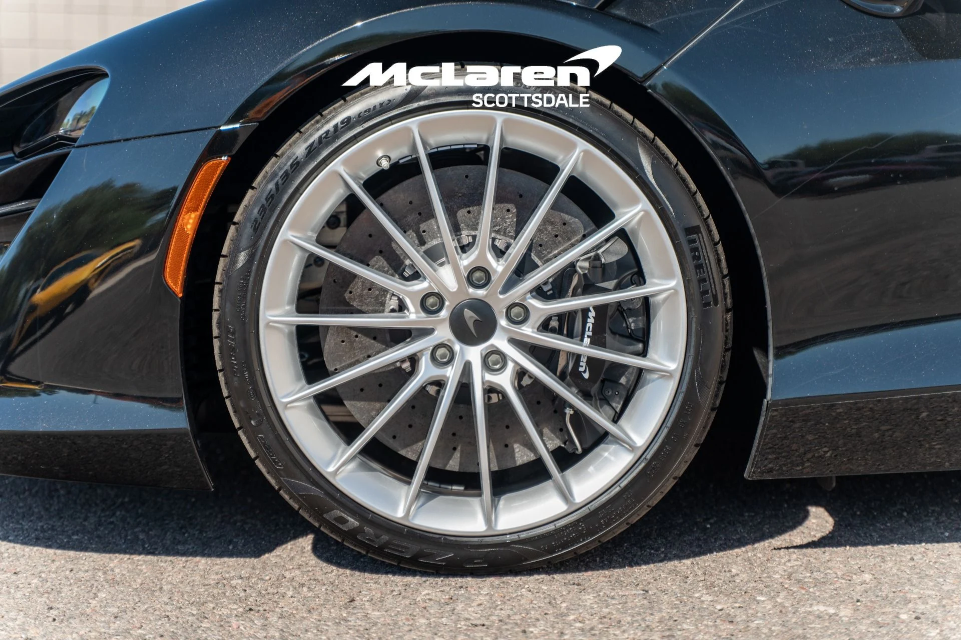 mph017_2489511431_Used_2025_MCLAREN_ARTURA_1759477334_799141e497