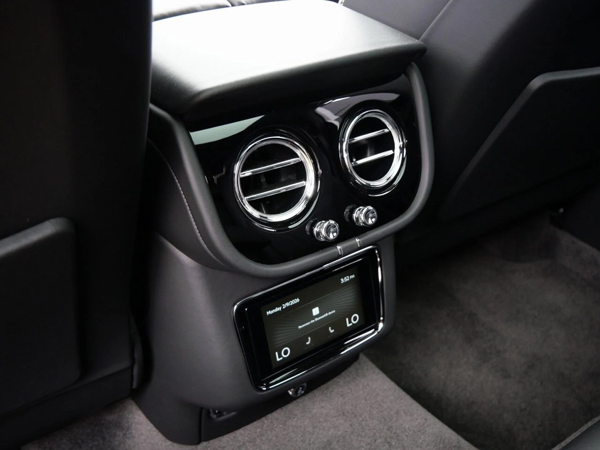 mph017_2493054892_3d95fc599c924c309440f05d51b7e20ax_32d1c1b8c3