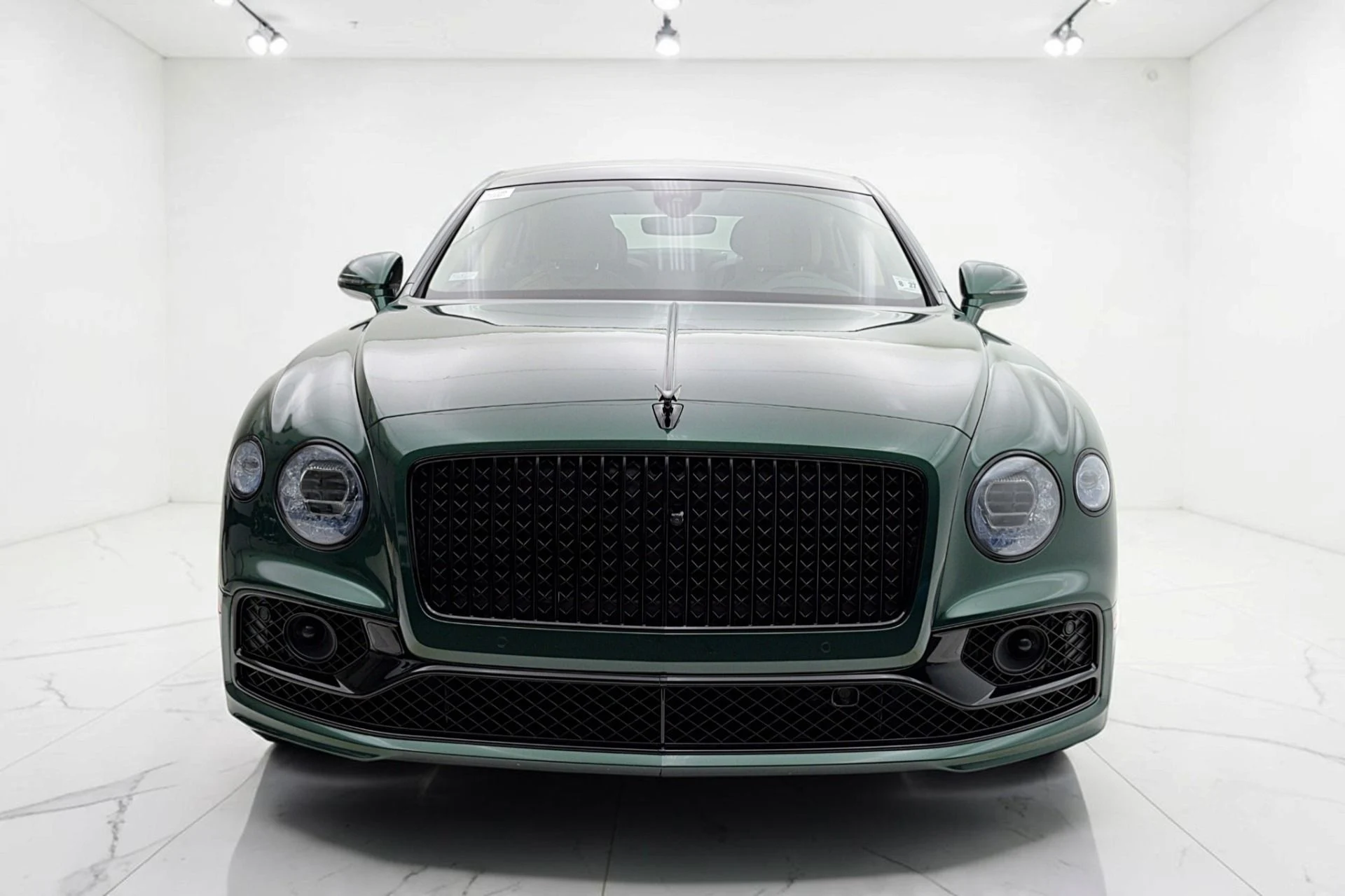 mph017_2495935402_Used_2022_Bentley_Flying_Spur_V8_6a74d3aeb0