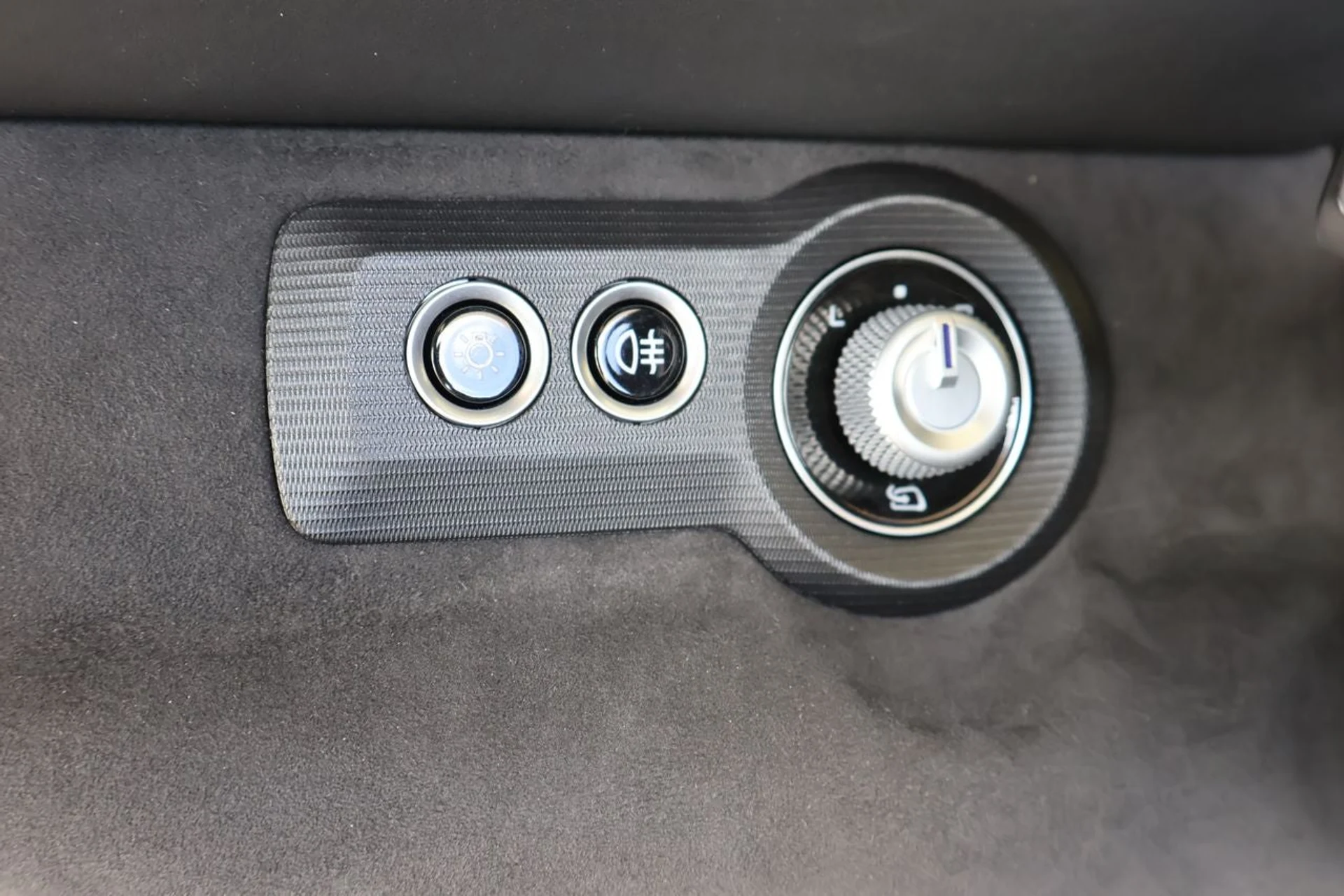 mph017_250746709_18_d33c622dd8