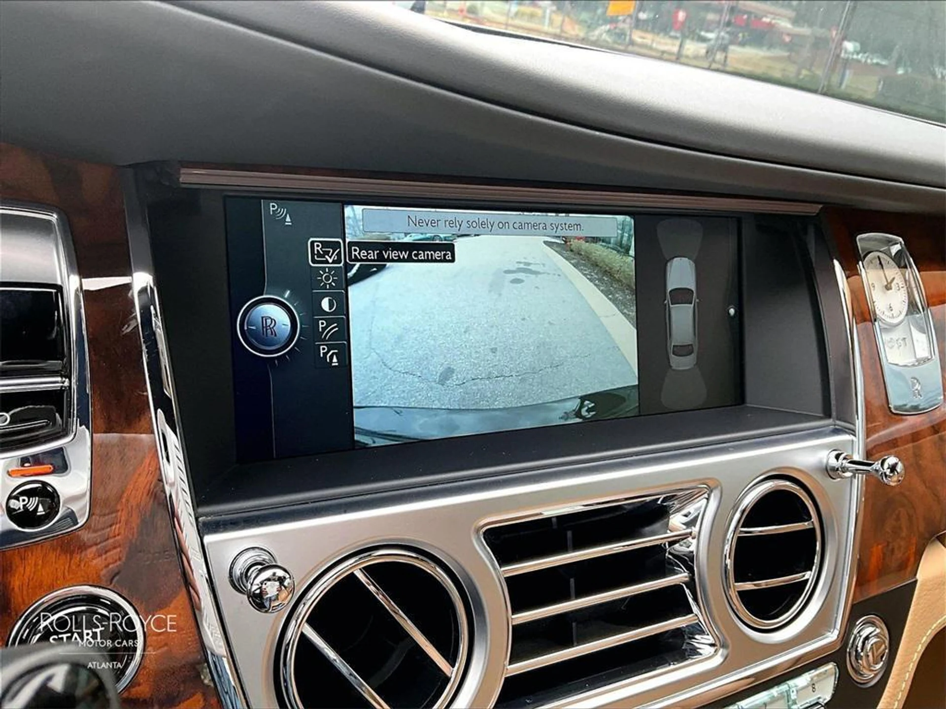 mph017_2510883565_m3_Z5k_Psb_Ew_Ycaa_N1_Yr_LK_Dg_Xl_SWI_86b7fa6d4b