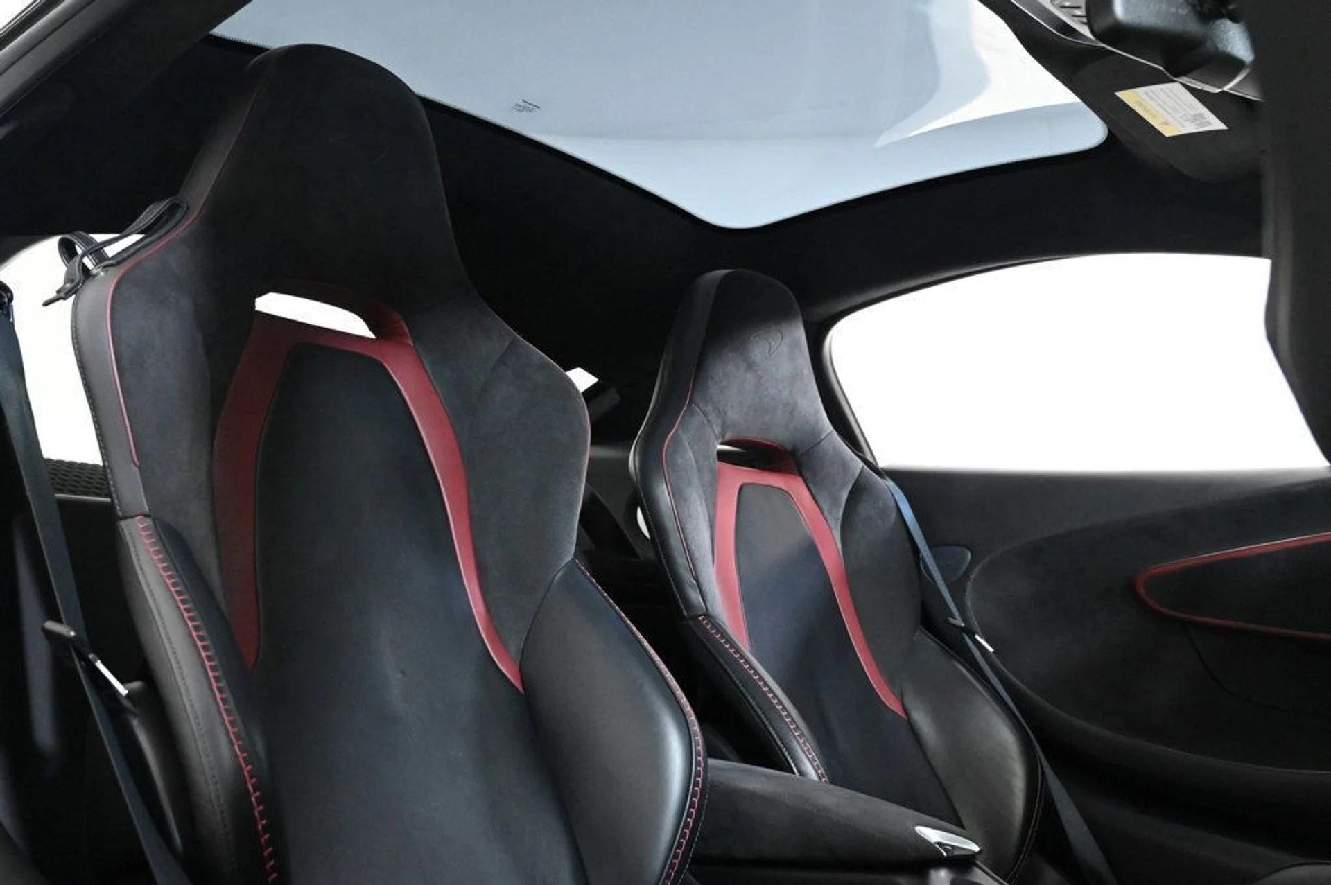 mph017_2511445591_used_2023_mclaren_gt_coupe_11350_22964498_17_1024_07ea80adb9