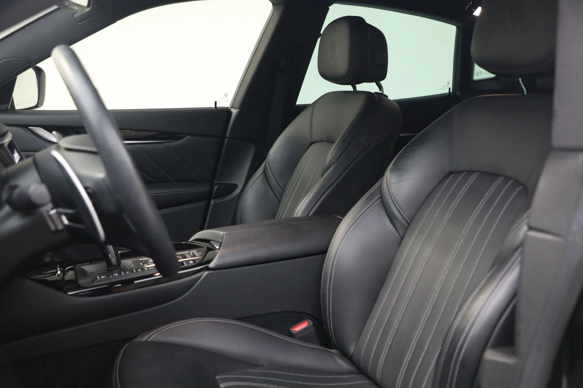 mph017_2520717759_Used_2023_Maserati_Levante_GT_1790173129_7abe116d11