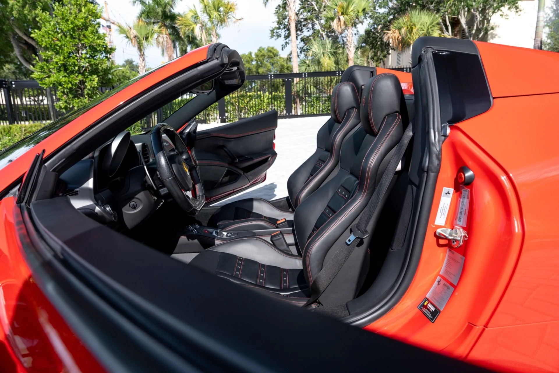 mph017_2522671151_Used_2013_Ferrari_458_Spider_1786379805_e009b3391f