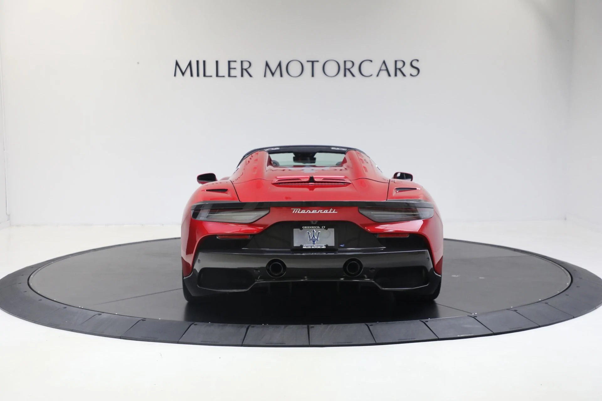 mph017_2529627015_Used_2024_Maserati_MC_20_Cielo_1759530418_7501cac8be