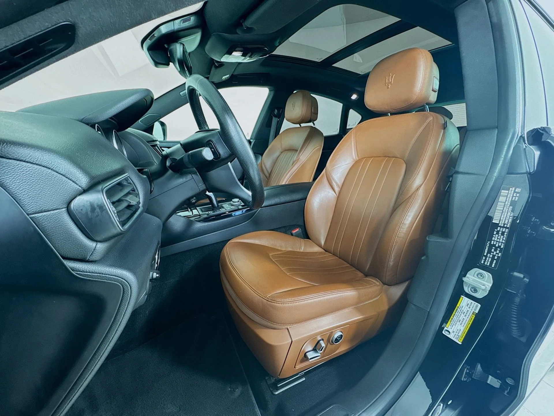 mph017_254033007_a51f04a0fc9a204a2afd691a7d392ed3x_8d9f5ef2b2