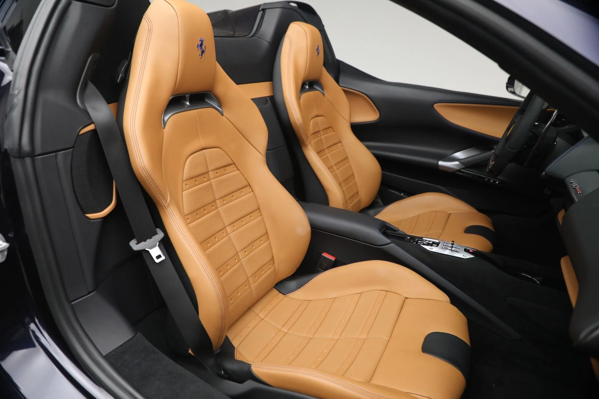 mph017_2550872830_Used_2024_Ferrari_SF_90_Spider_1781813636_2b09a4d228