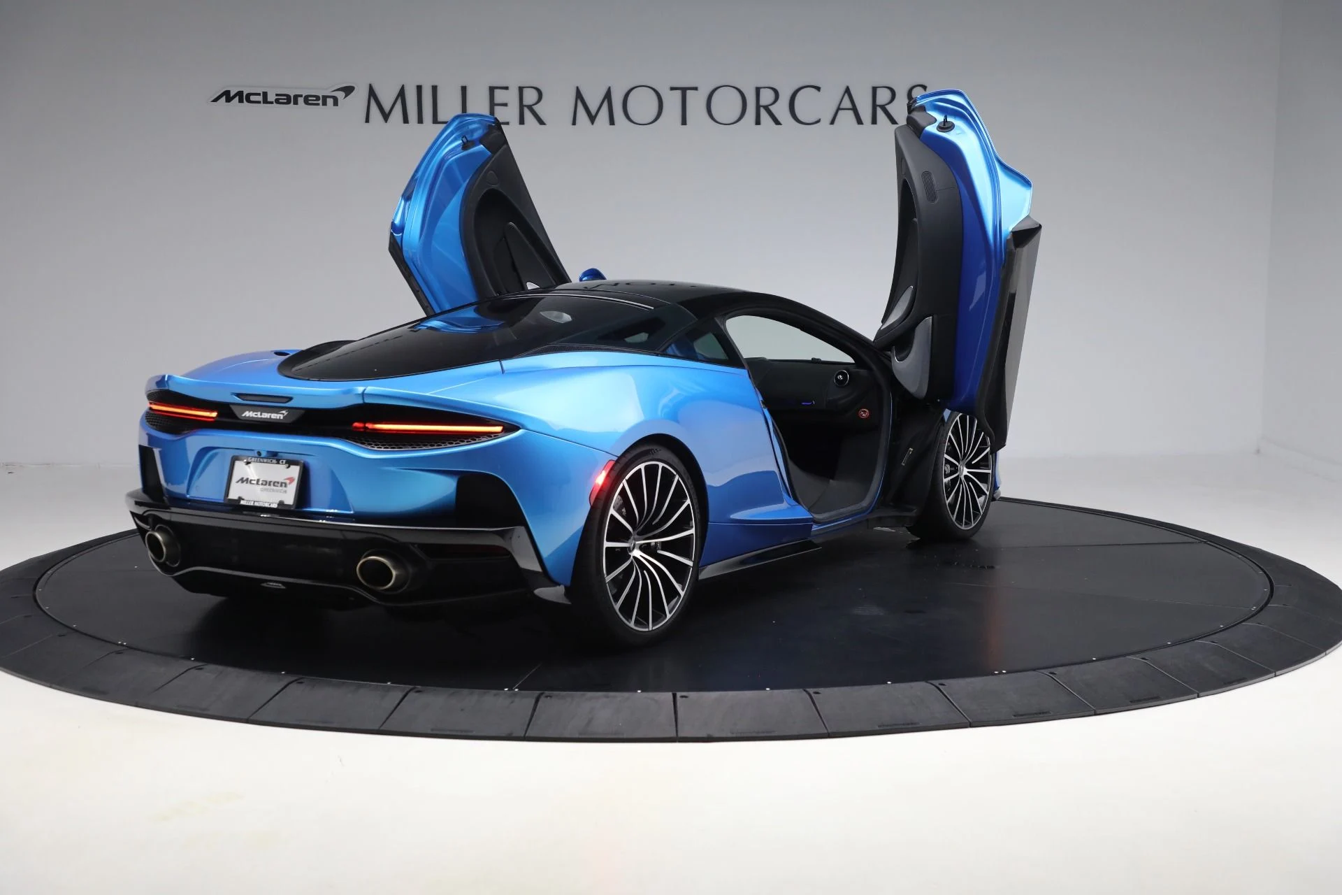 mph017_2556277533_Used_2021_Mc_Laren_GT_Luxe_949701d5b7