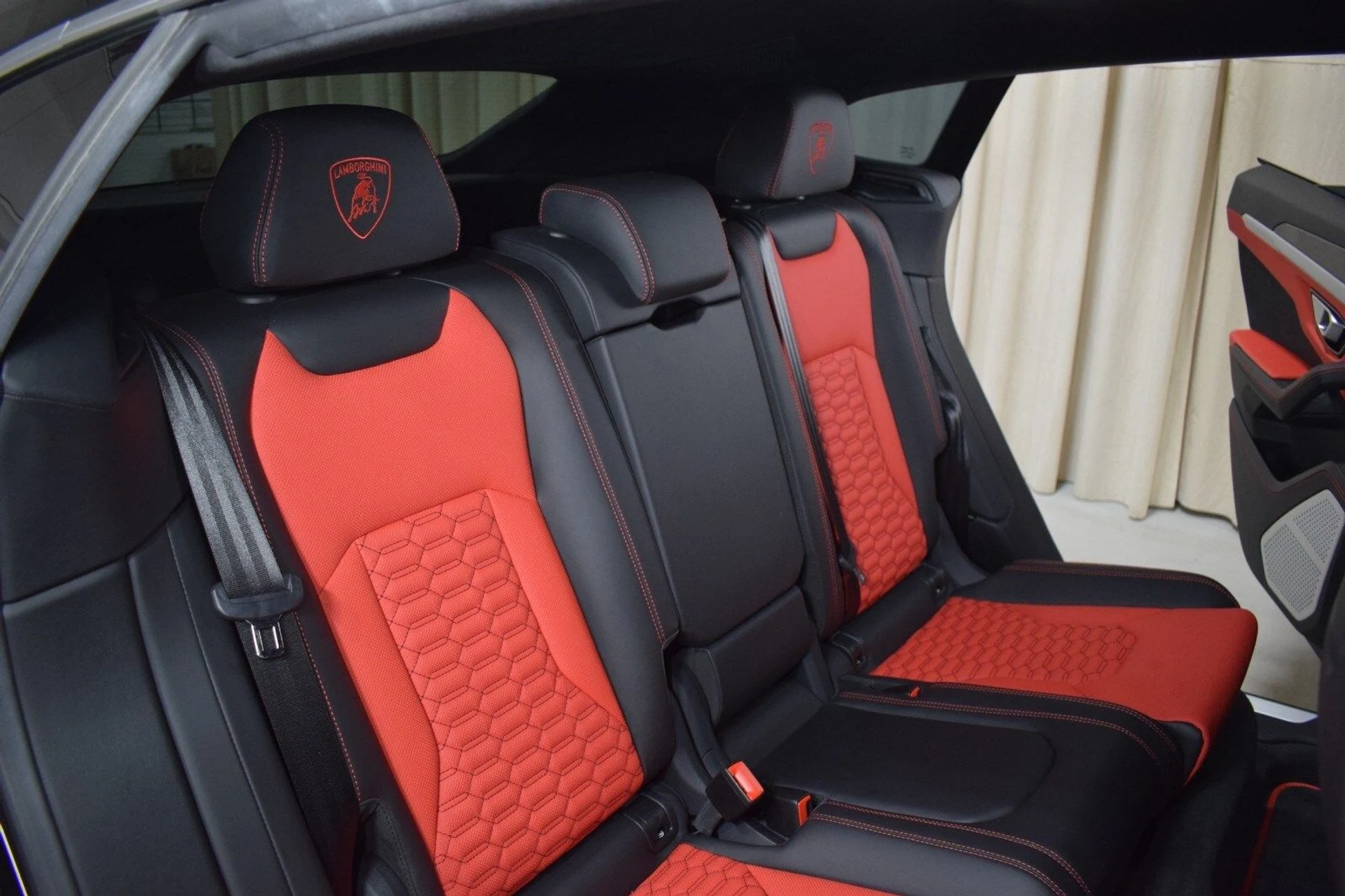 mph017_2559401277_e23dece091bffcb07a9724205061224cx_e3f3291c4b