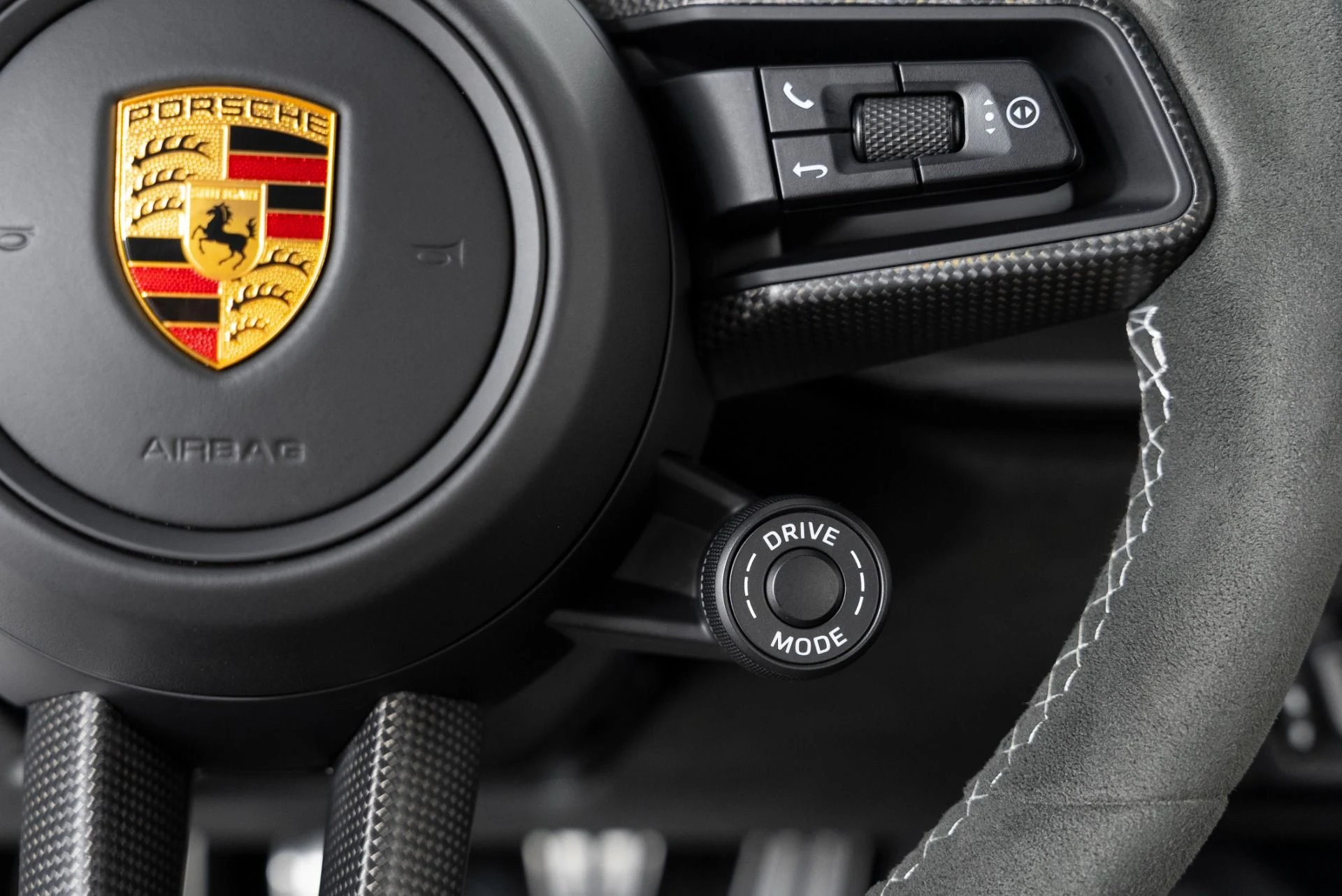 mph017_2562606637_Used_2022_Porsche_911_GT_3_1772126171_7da3737088