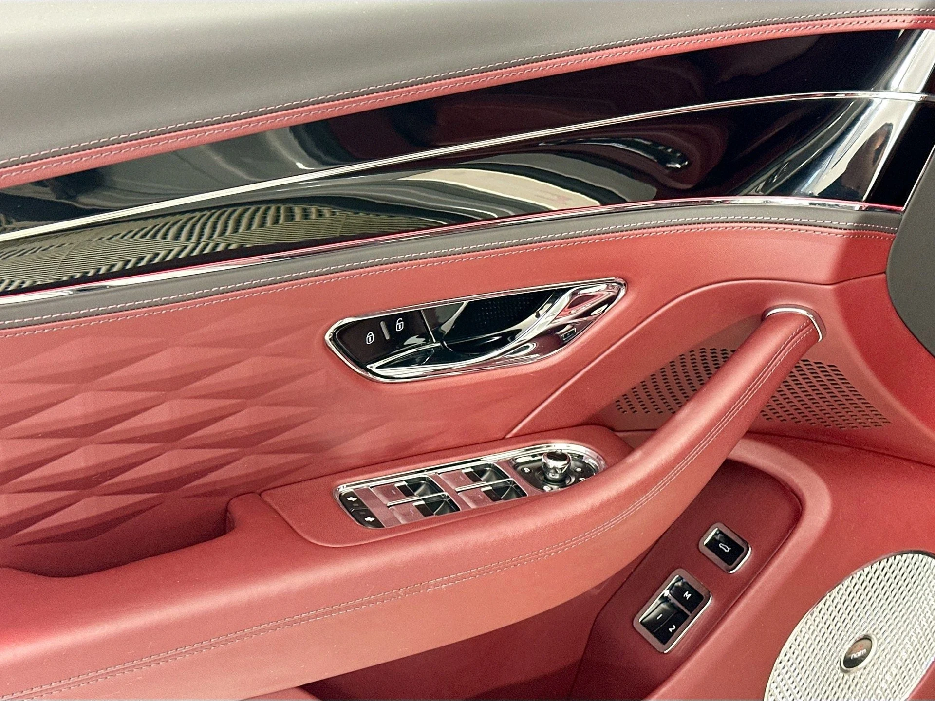 mph017_2564838003_18_d3abbf3b56