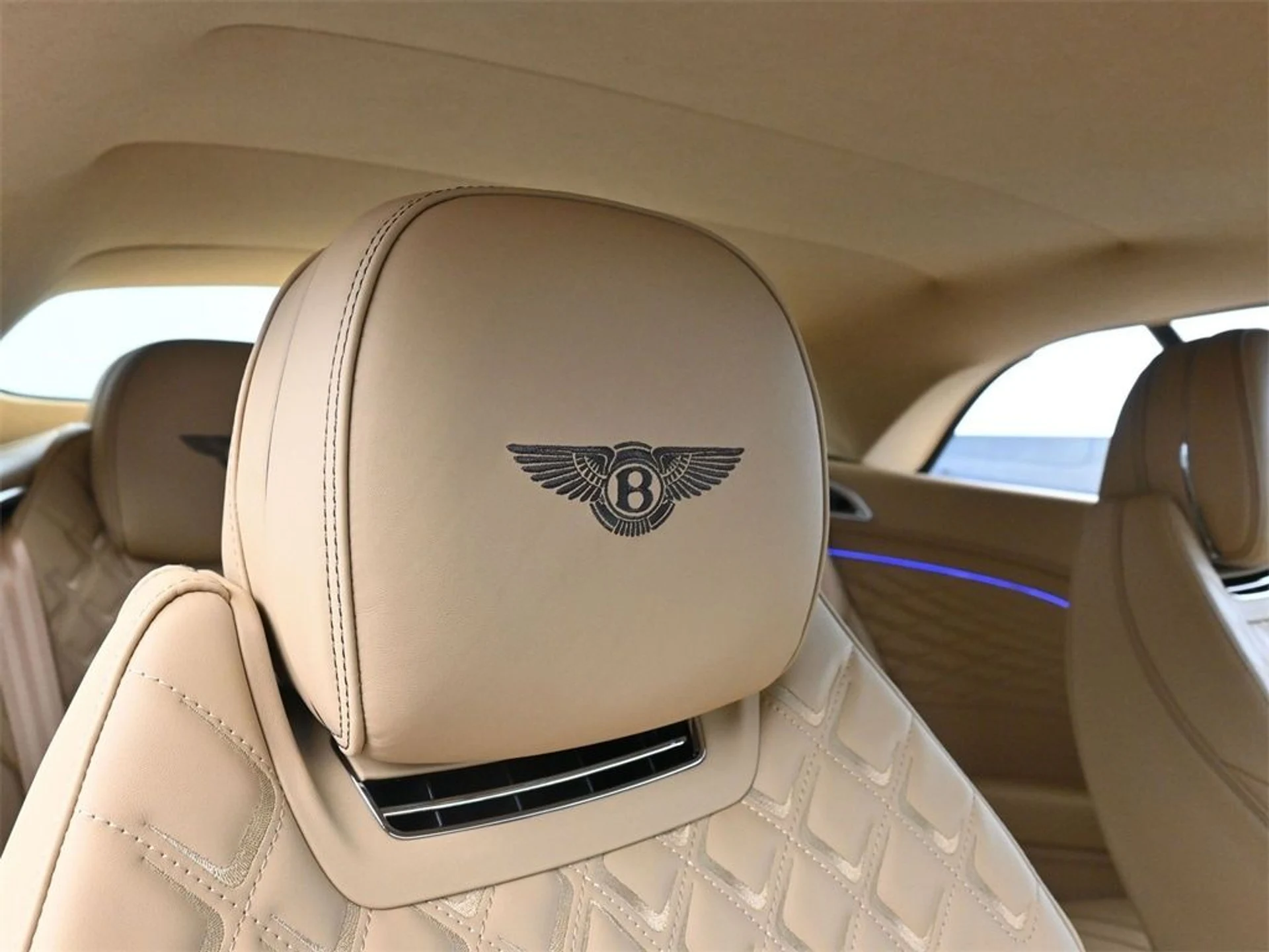 mph017_256618557_49190126d6ce978ad76d16e47ec2eb2fx_15e8bd8dd4