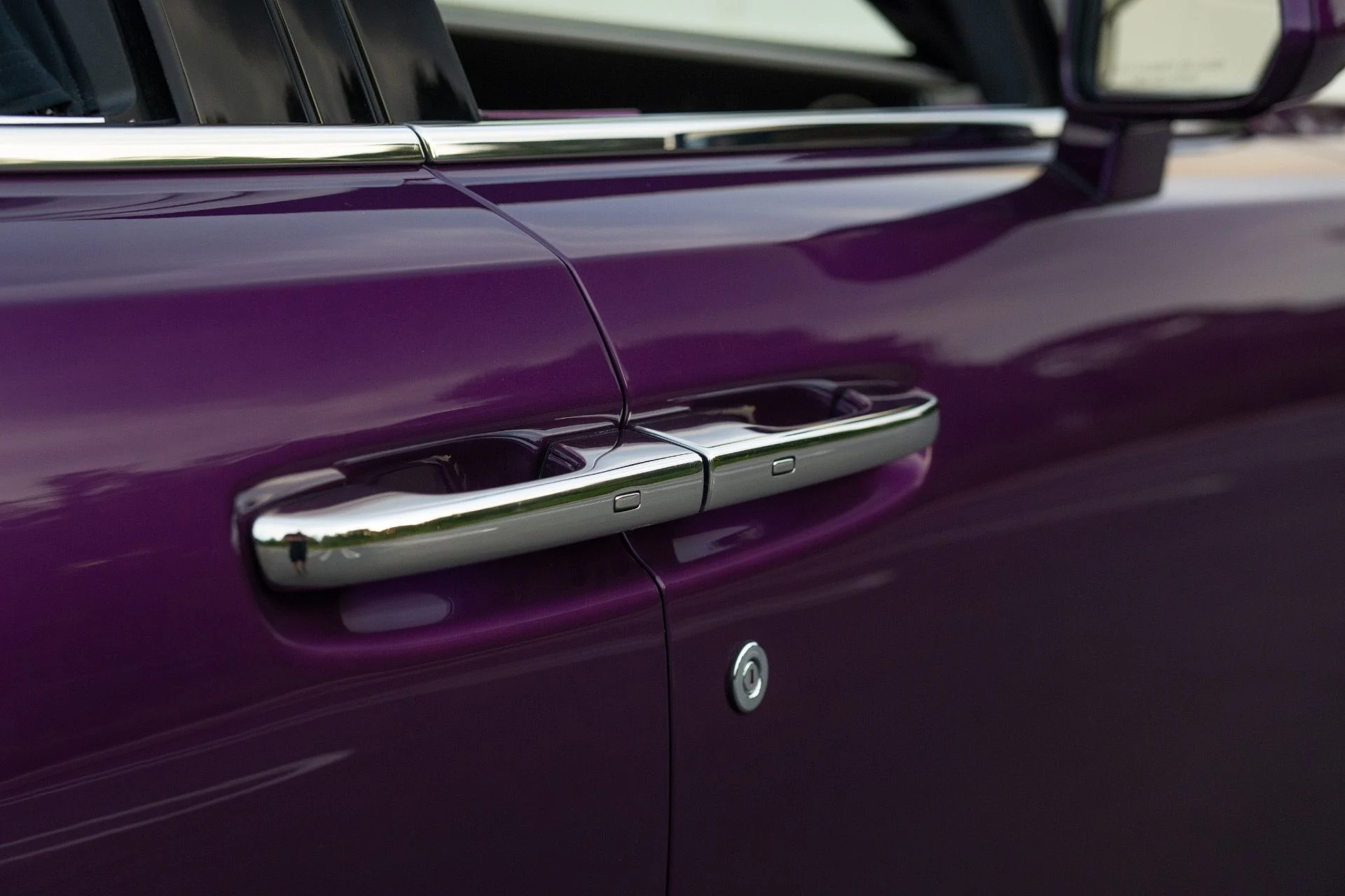 mph017_2576989117_Used_2021_Rolls_Royce_Ghost_1762913749_c4da43fca4