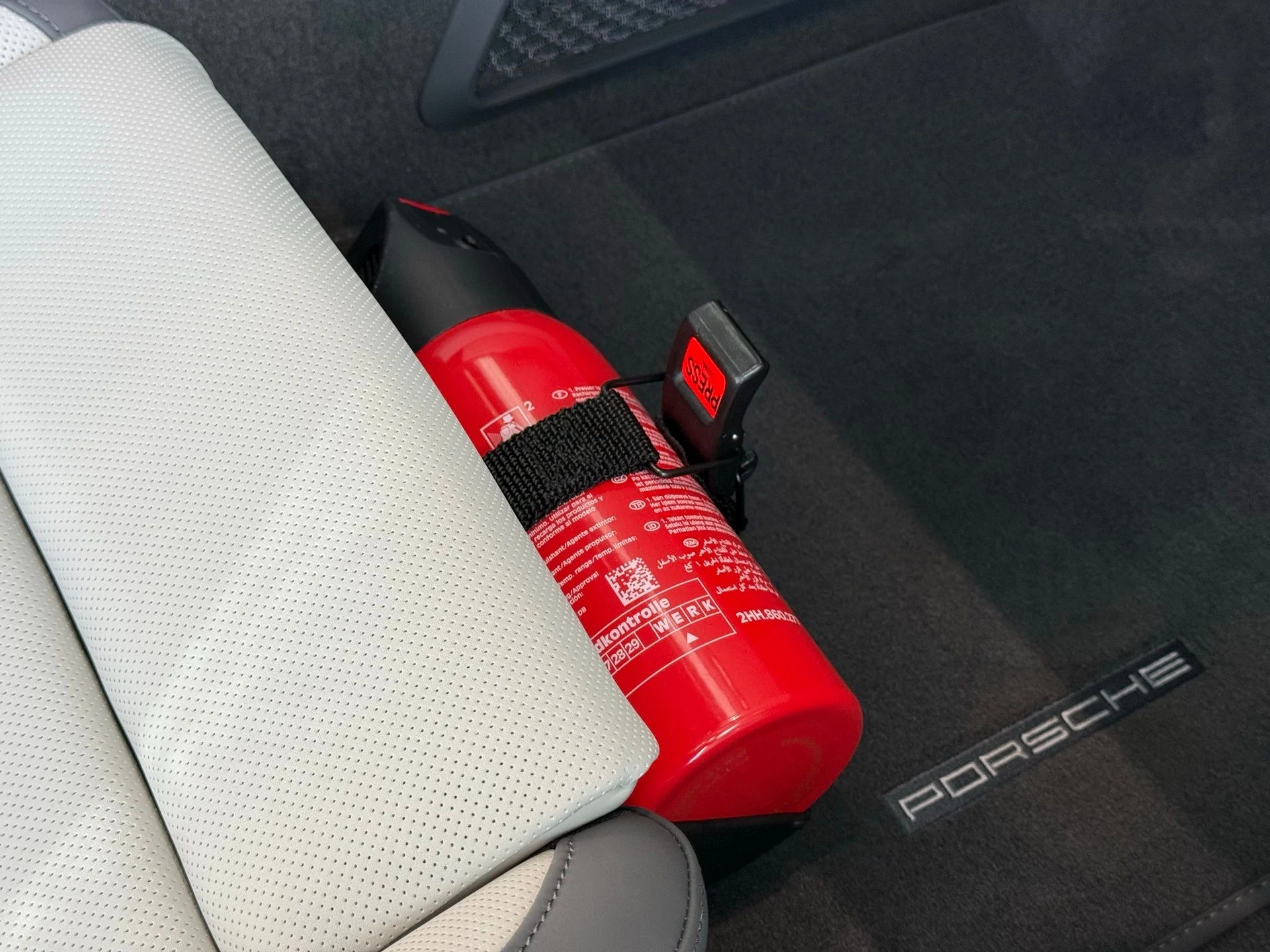 mph017_258536279_99a70e7b01693a2a9f9f418eb79f3cb7_c9f80b7771